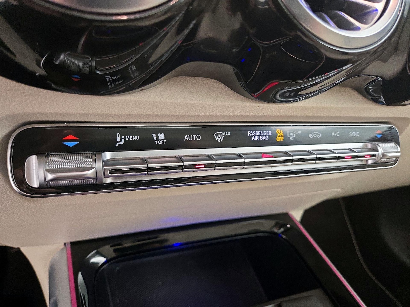 2022 Mercedes-Benz GLB Base - Photo 17