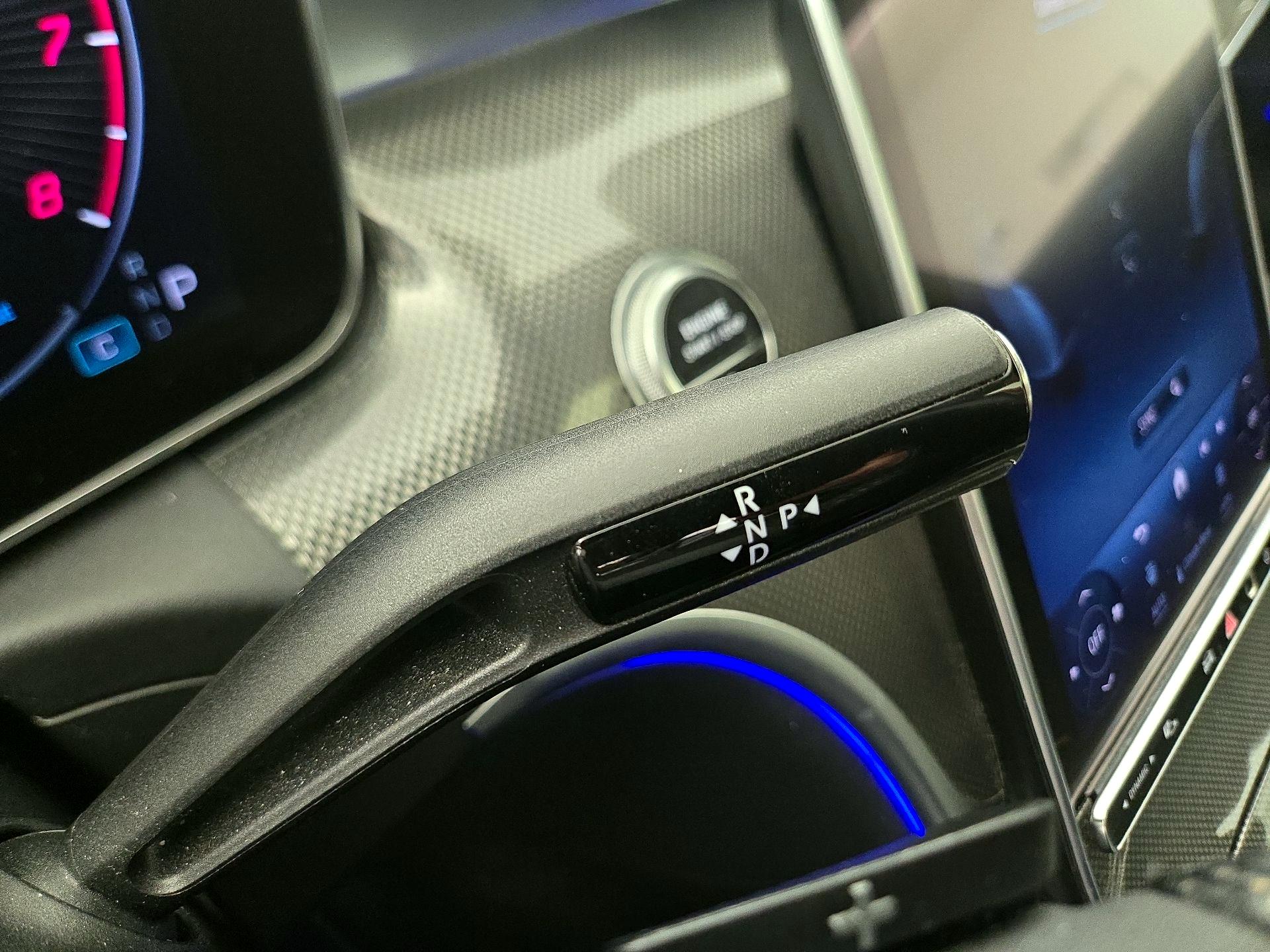 Thumbnail: 2022 Mercedes-Benz C-Class - 17