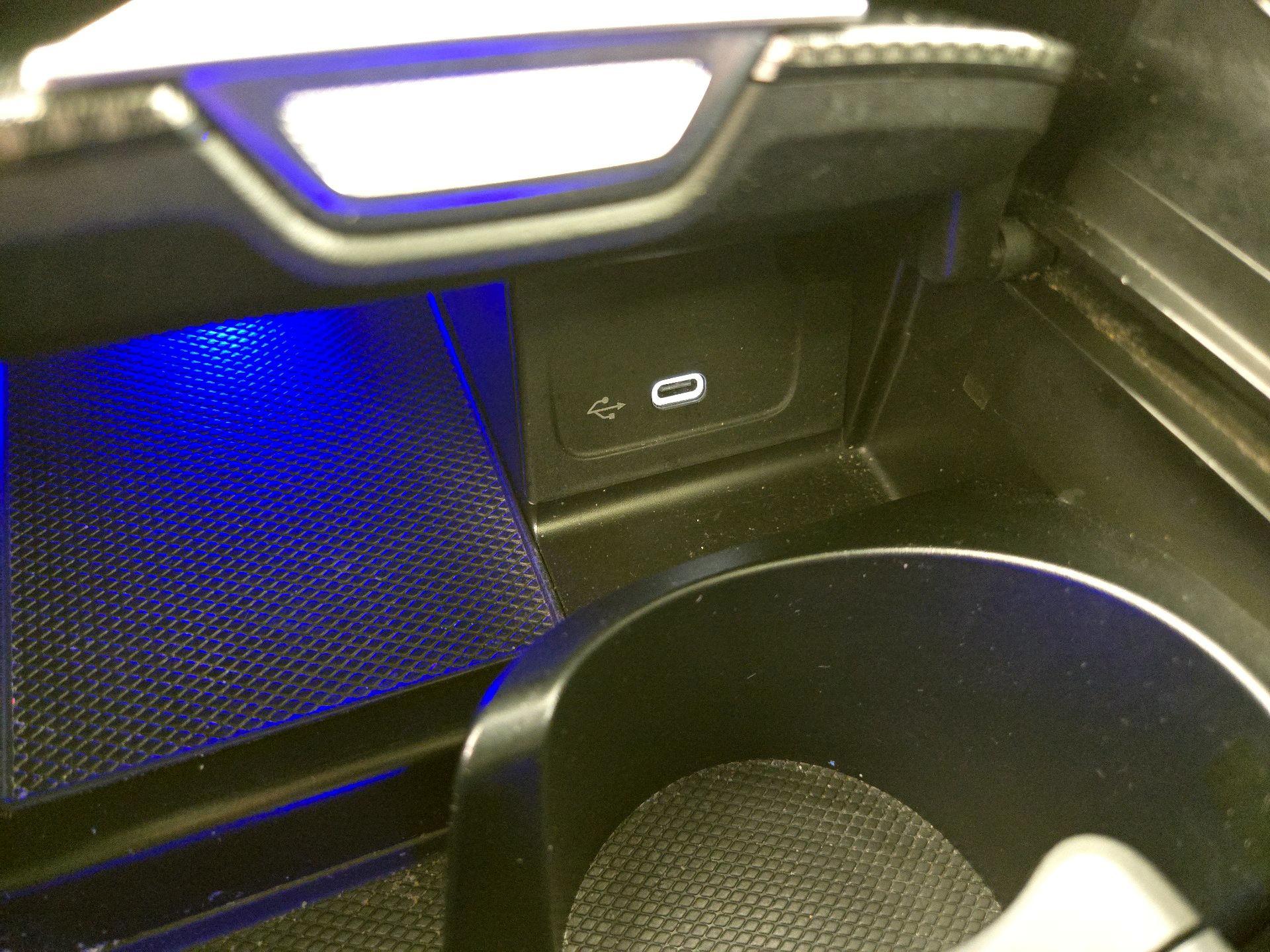 Thumbnail: 2022 Mercedes-Benz C-Class - 18