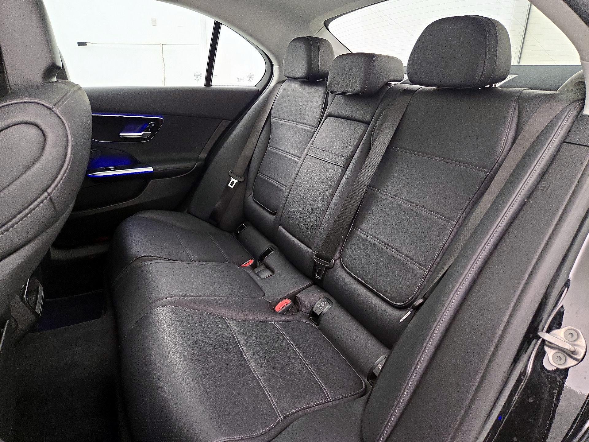 Thumbnail: 2022 Mercedes-Benz C-Class - 20