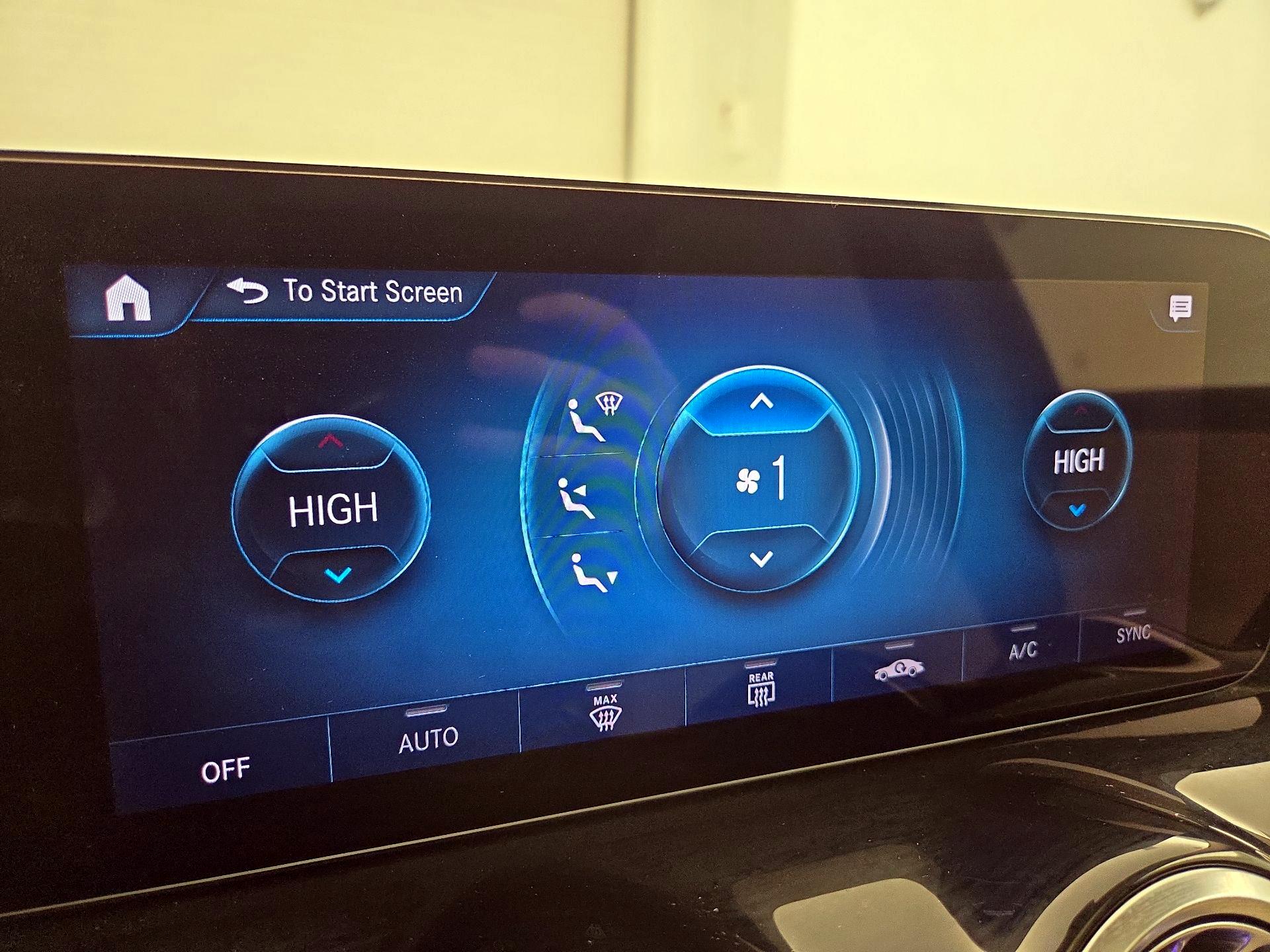 Thumbnail: 2023 Mercedes-Benz GLA - 16