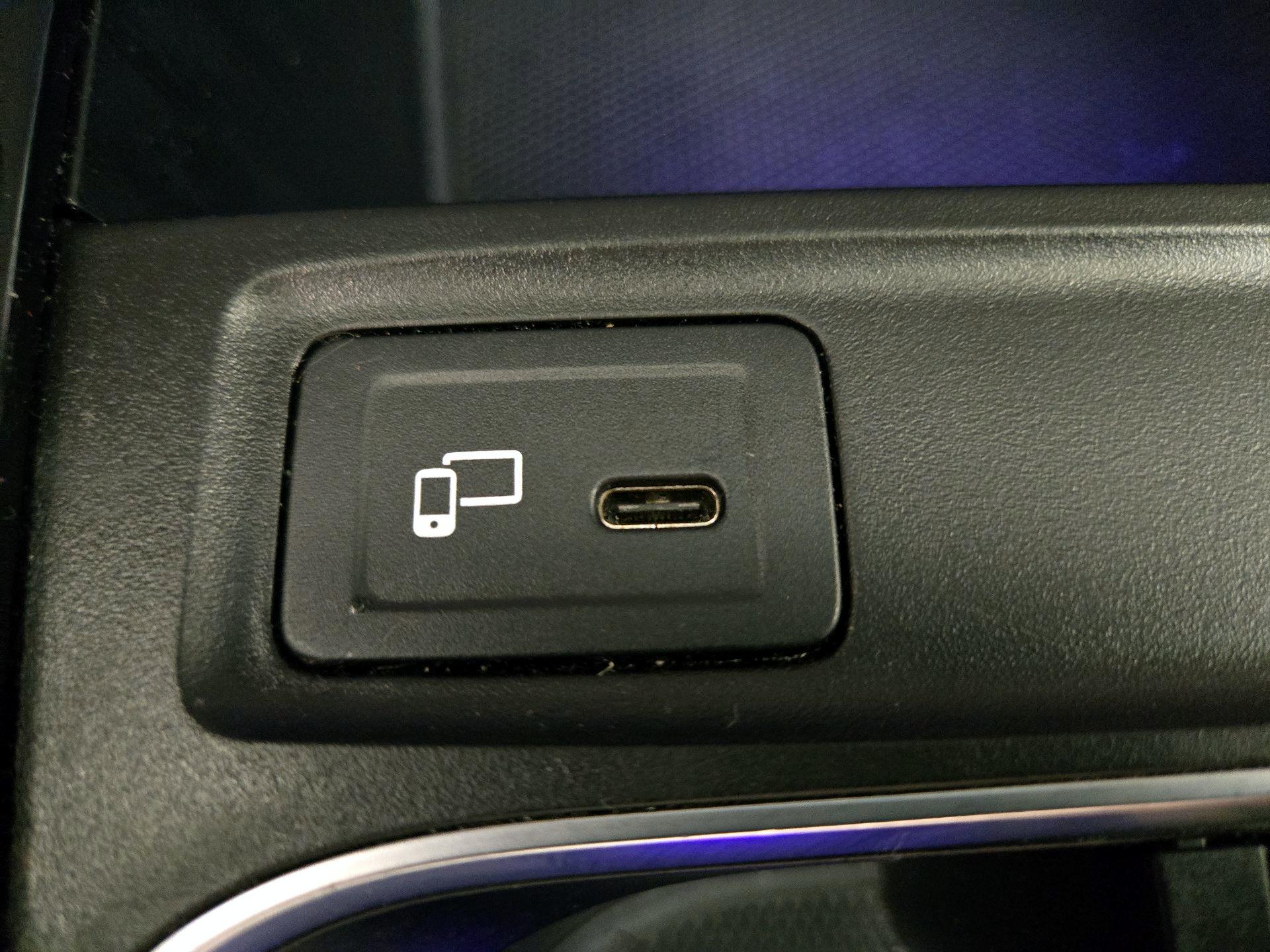 Thumbnail: 2023 Mercedes-Benz GLA - 18