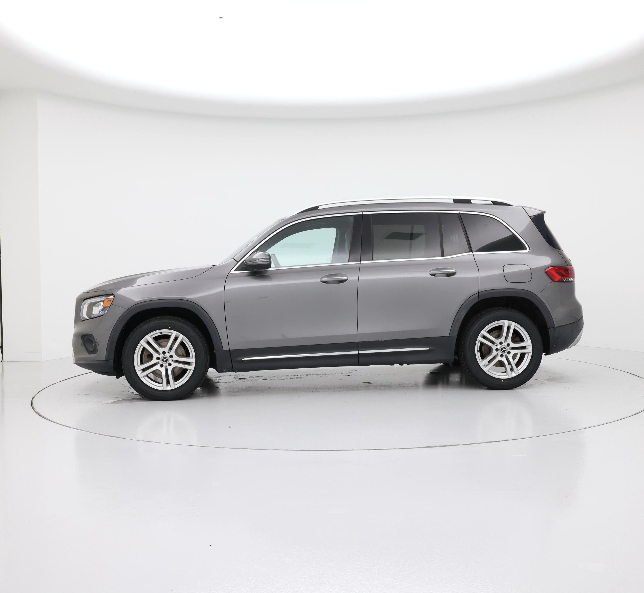 Thumbnail: 2021 Mercedes-Benz GLB - 3