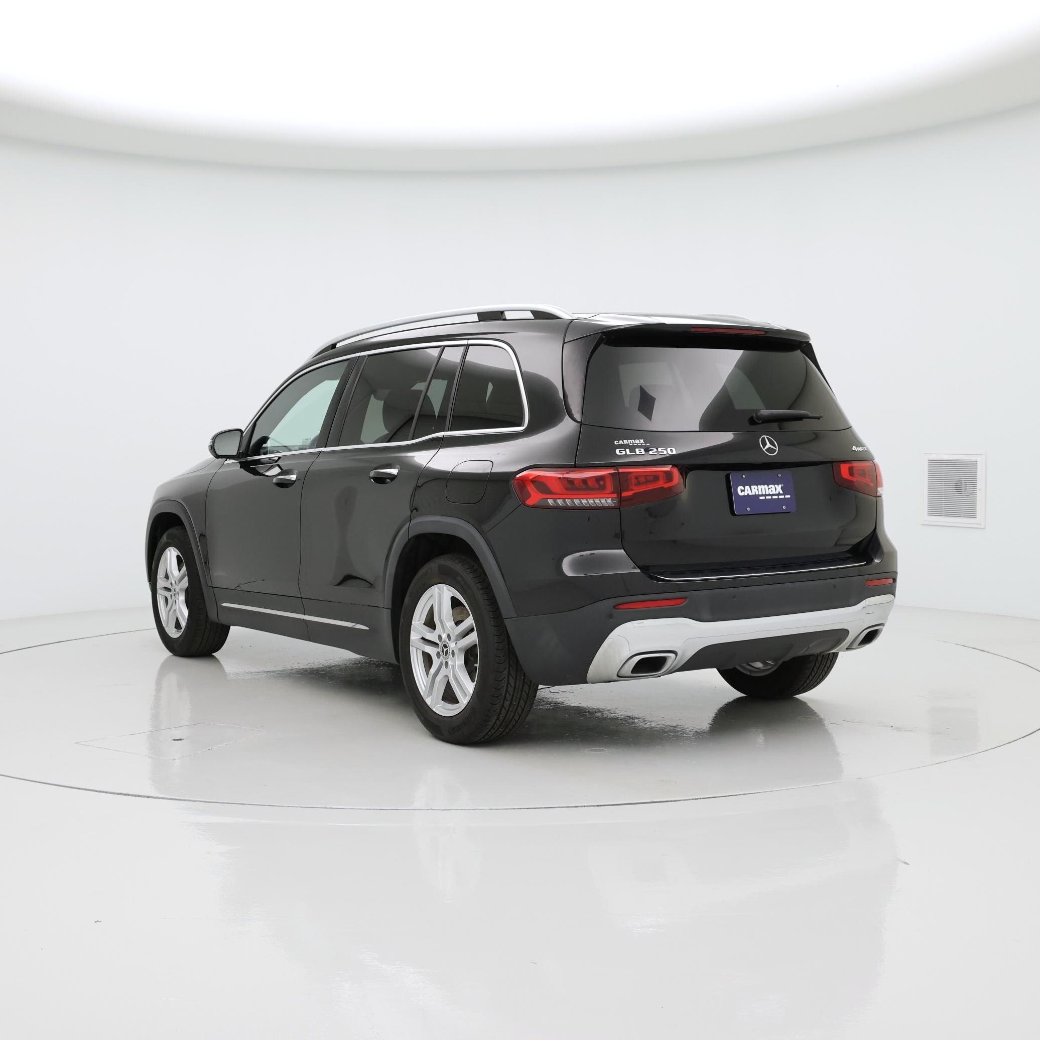 Thumbnail: 2023 Mercedes-Benz GLB - 2