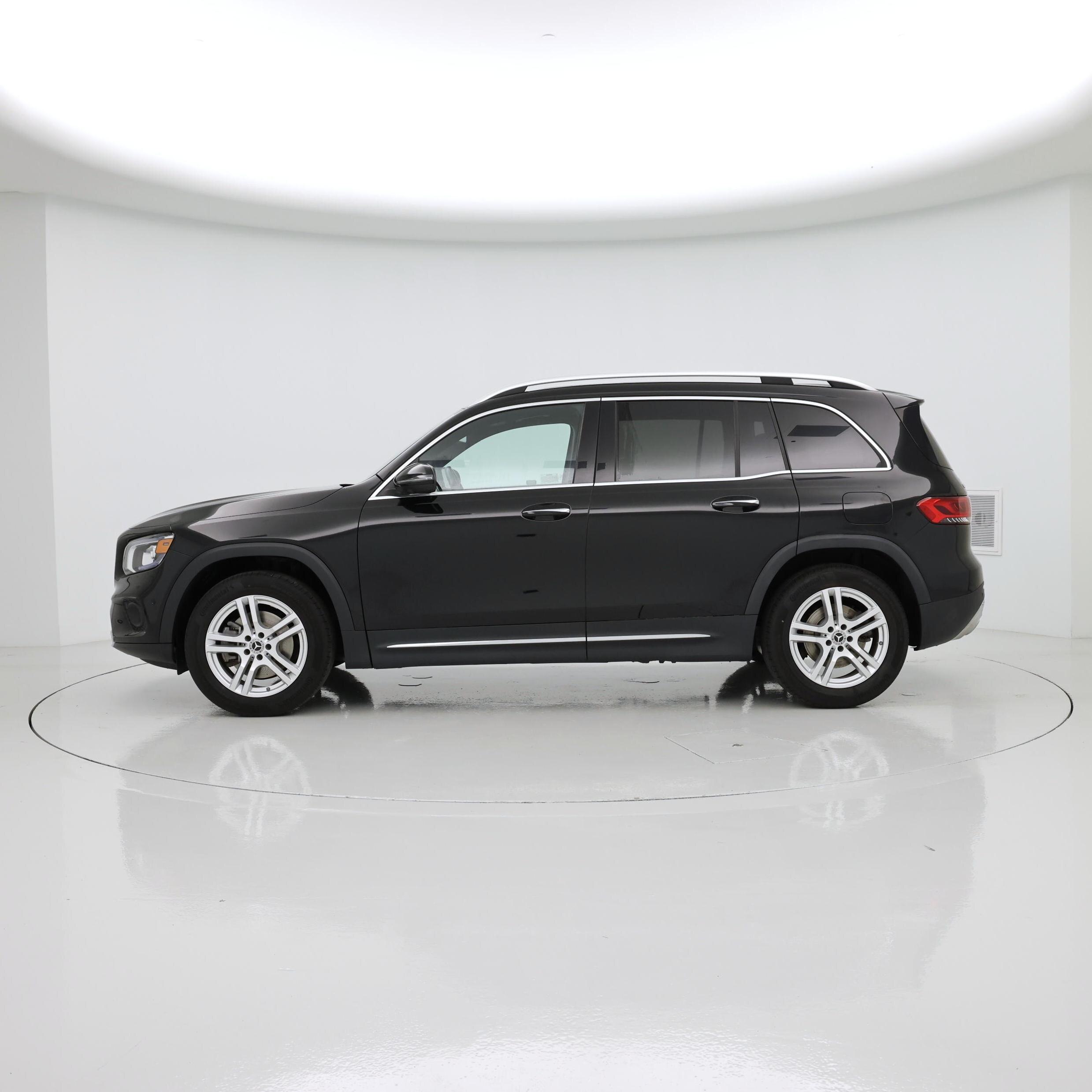 Thumbnail: 2023 Mercedes-Benz GLB - 3