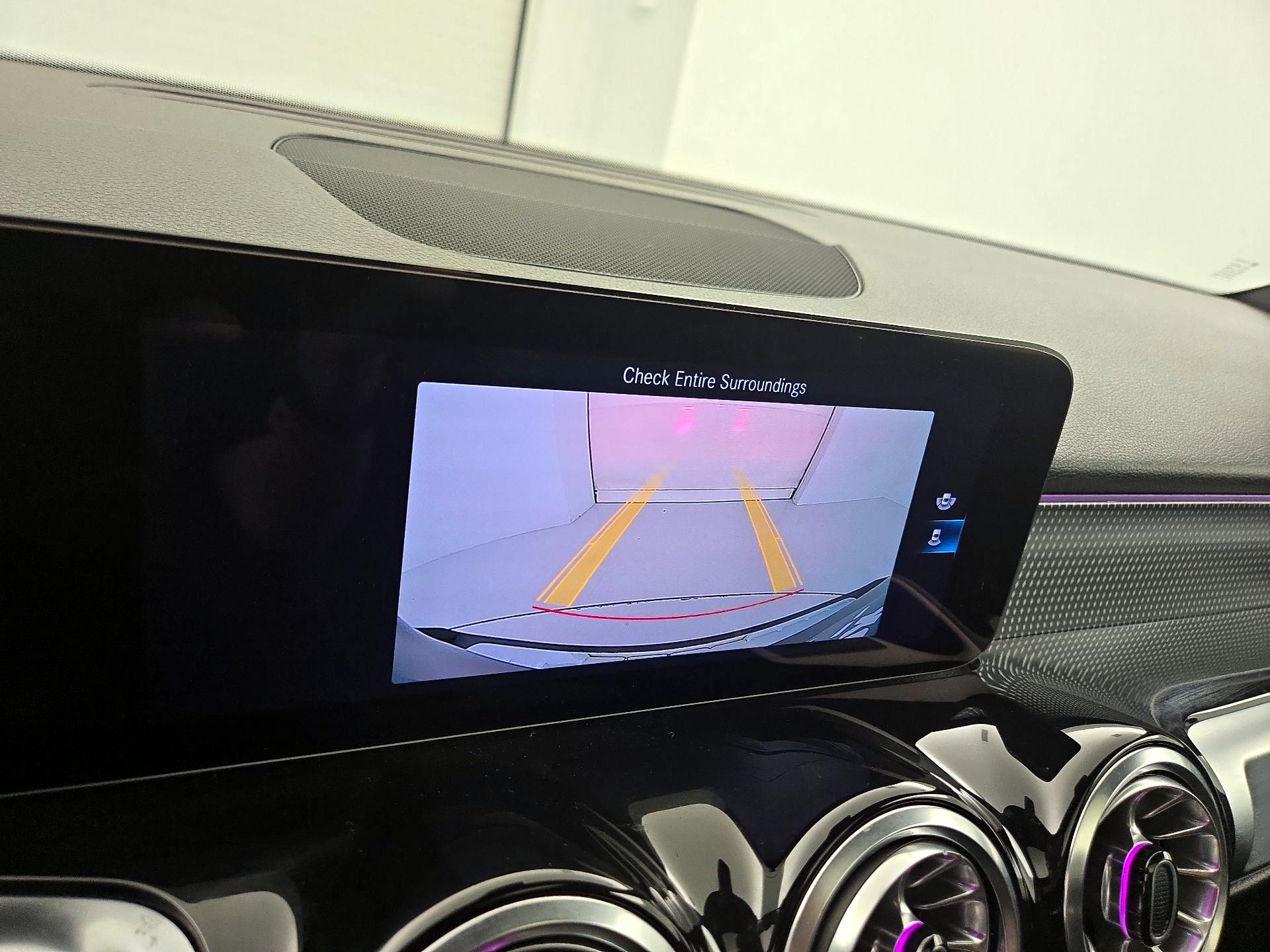 Thumbnail: 2022 Mercedes-Benz GLB - 14