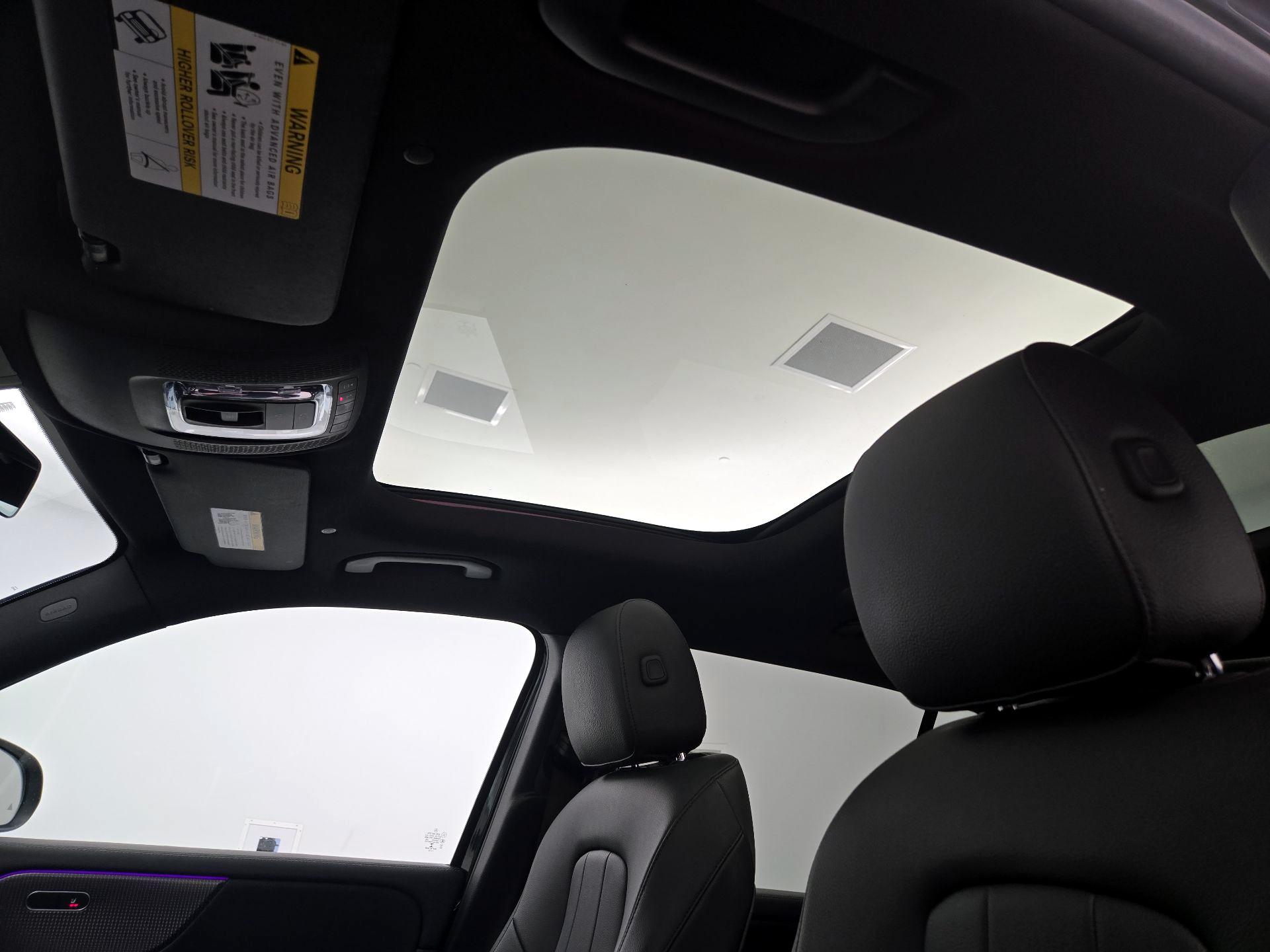 Thumbnail: 2022 Mercedes-Benz GLB - 19