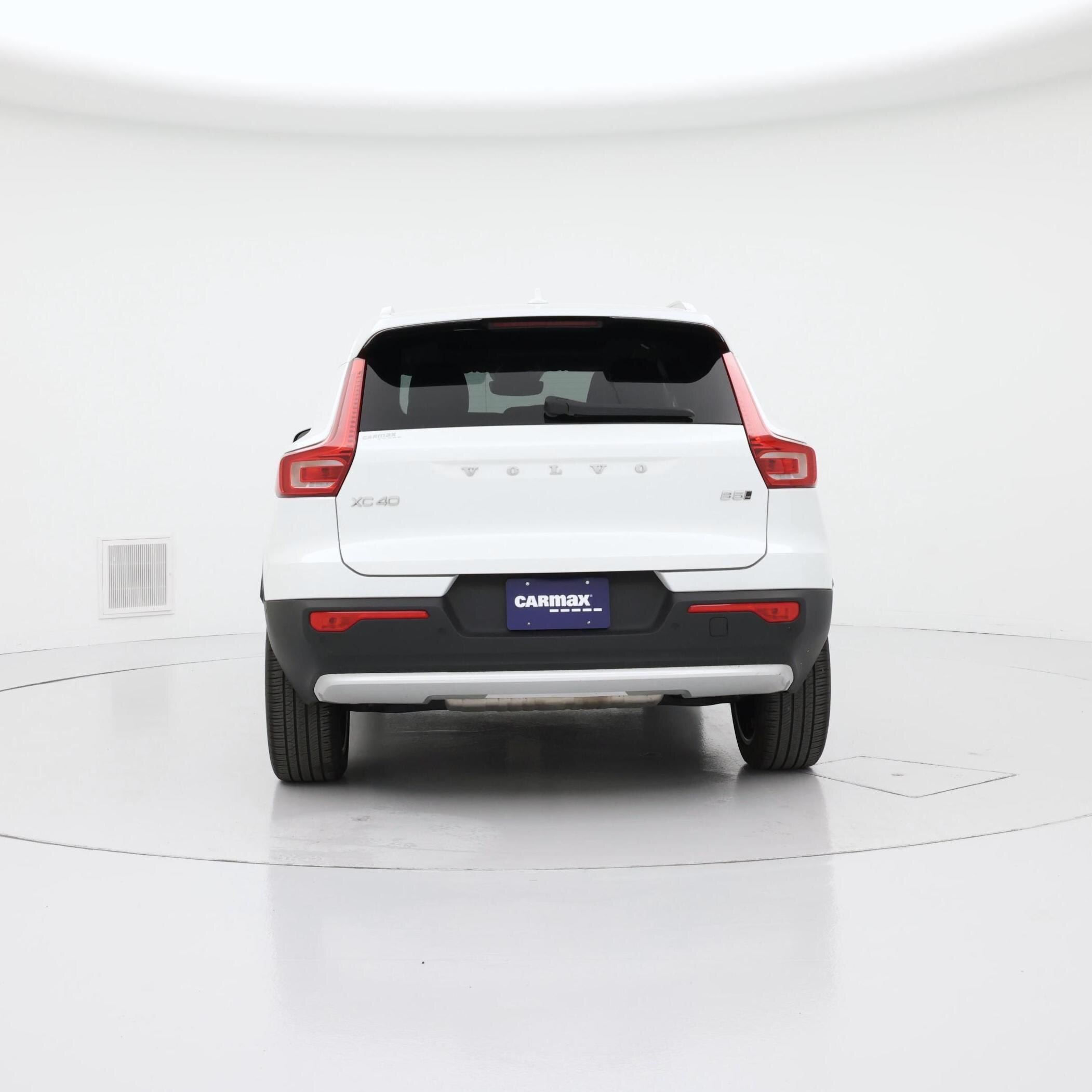 Thumbnail: 2023 Volvo XC40 - 6