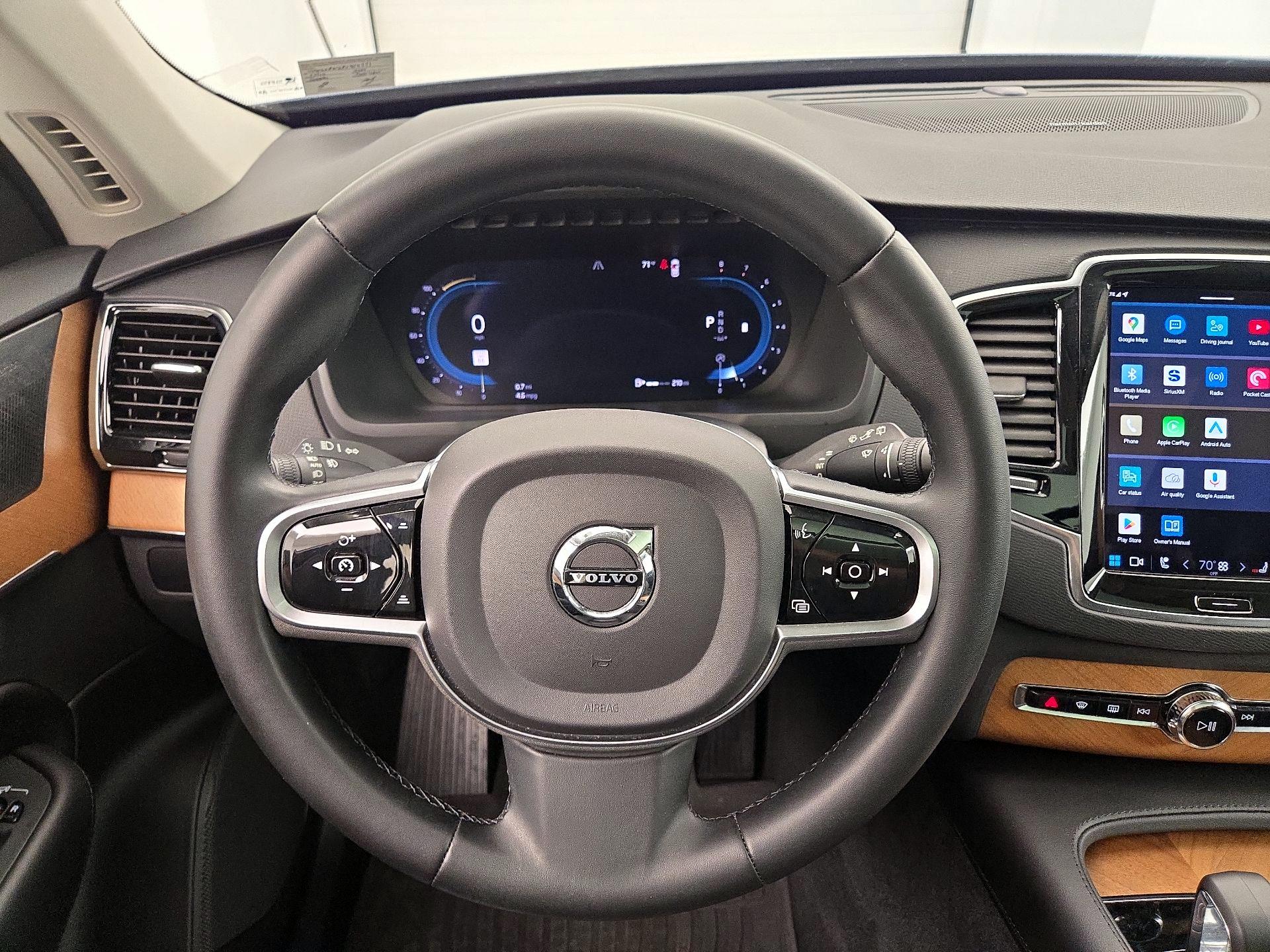 Thumbnail: 2023 Volvo XC90 - 10