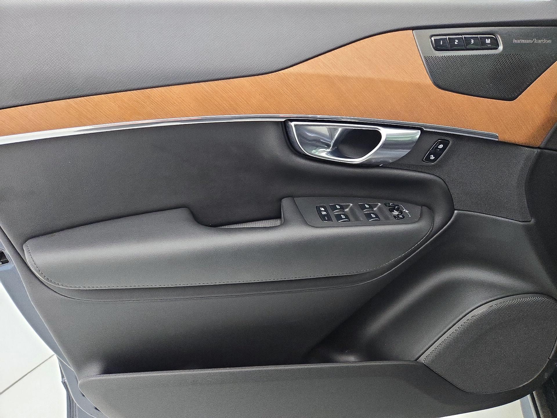 Thumbnail: 2023 Volvo XC90 - 12