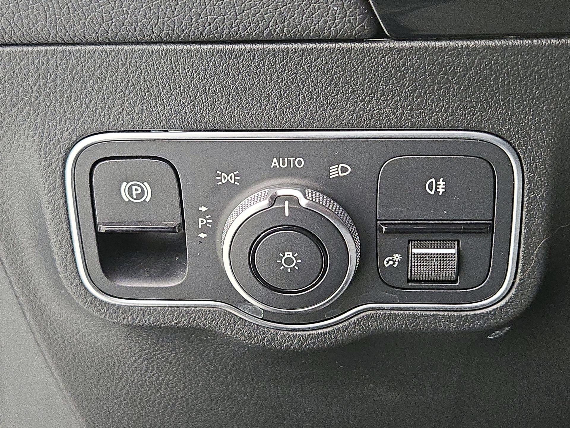 Thumbnail: 2023 Mercedes-Benz GLA - 13