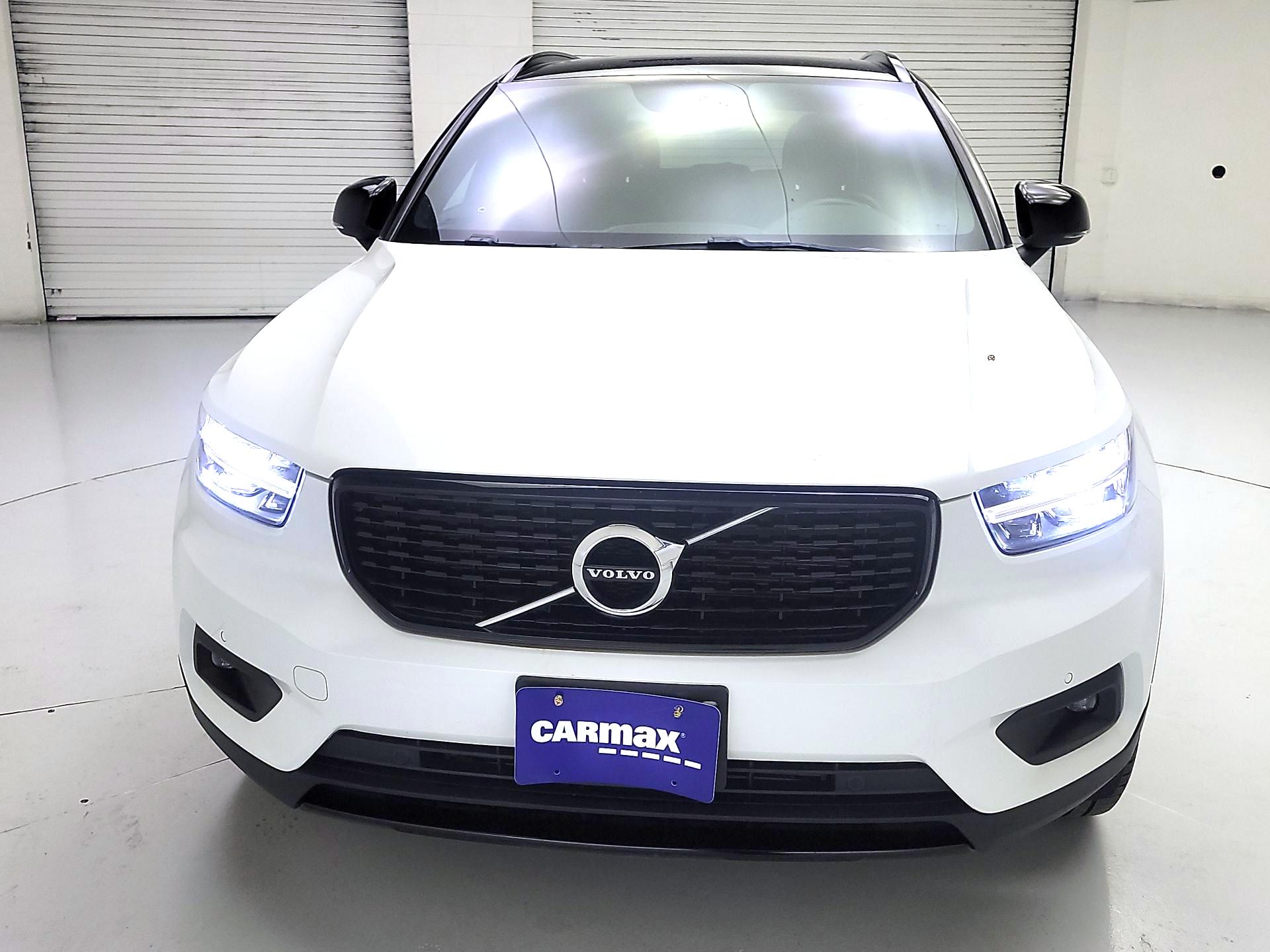 Thumbnail: 2021 Volvo XC40 - 2