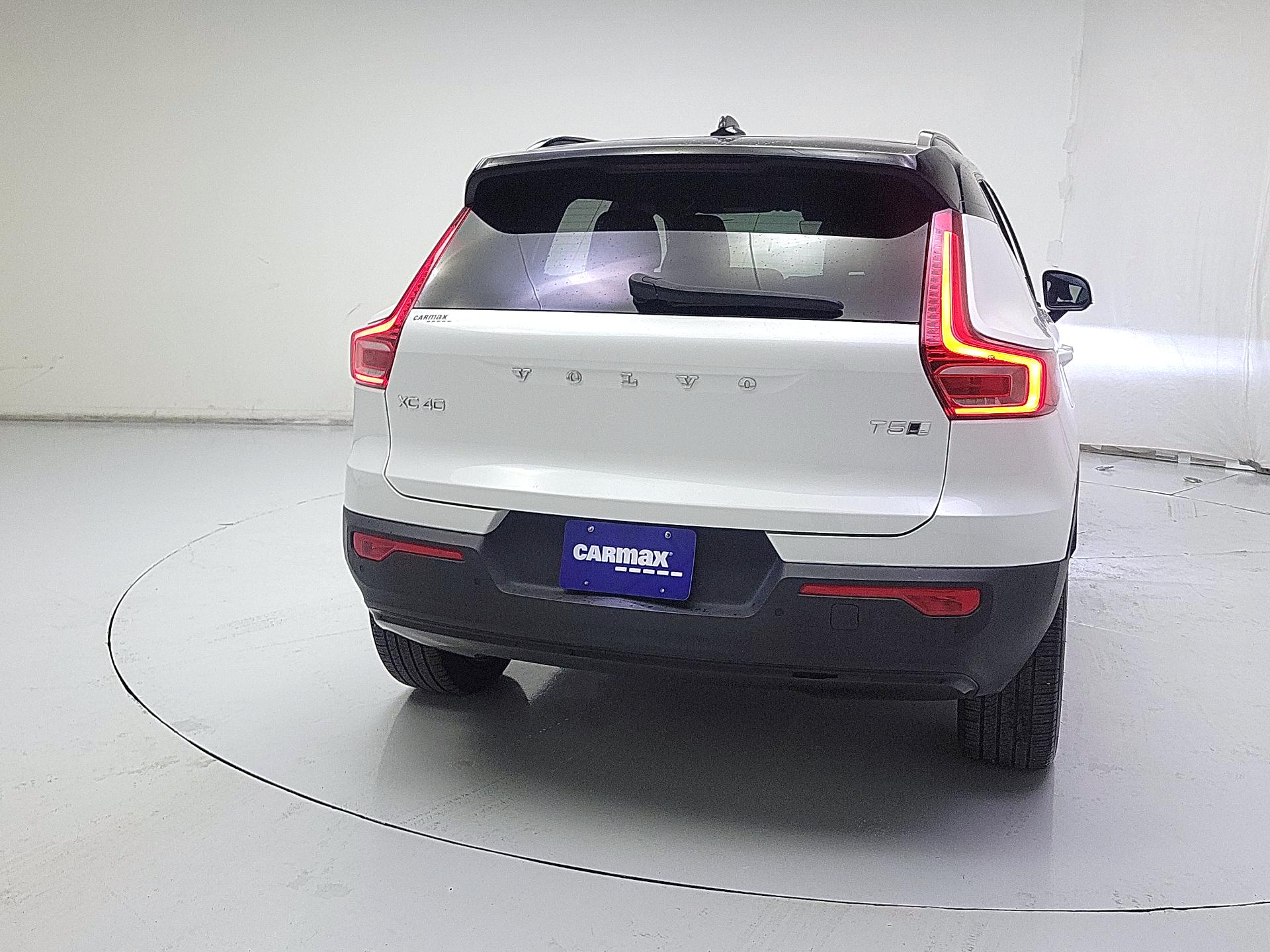 Thumbnail: 2021 Volvo XC40 - 6