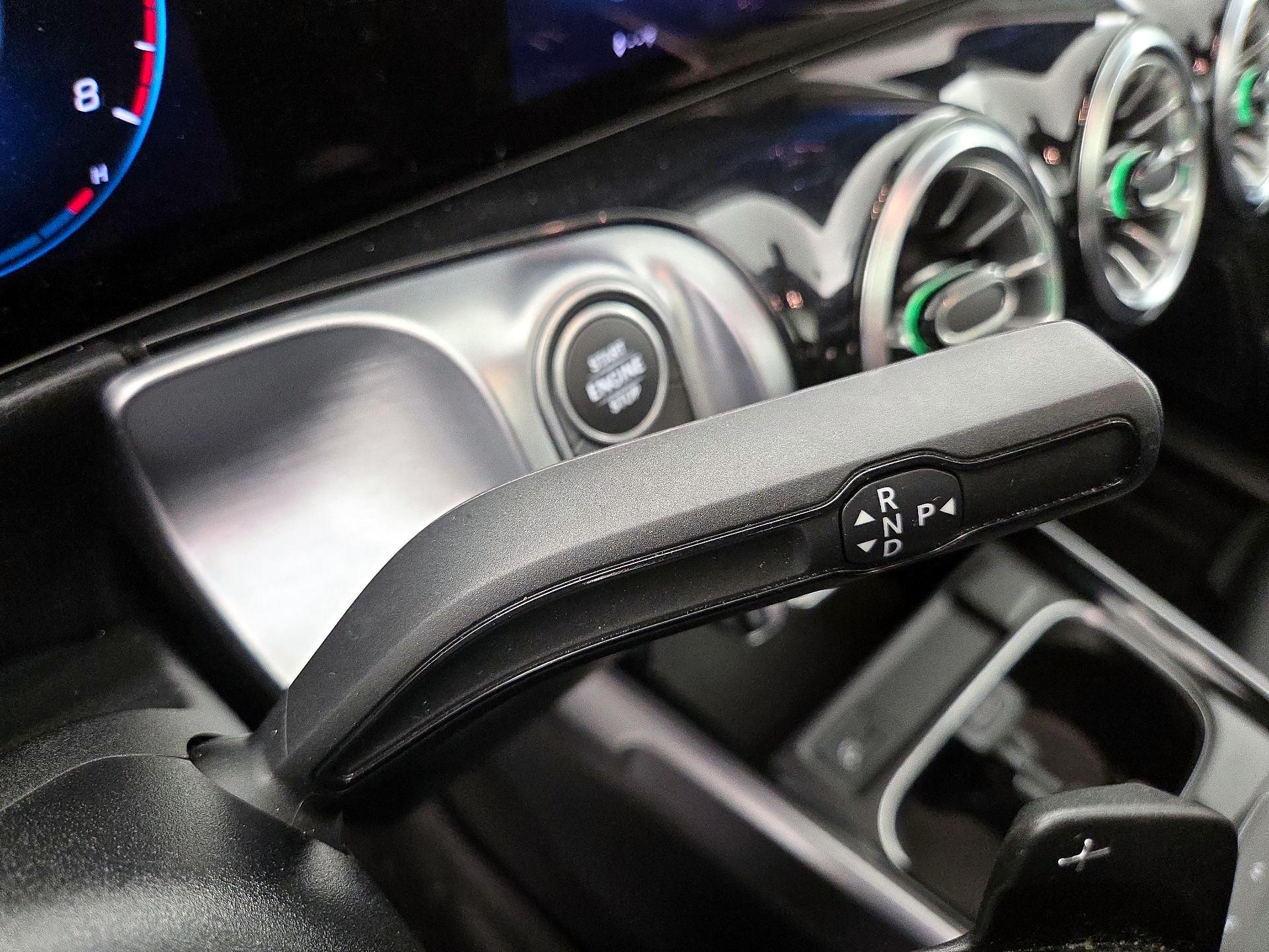 Thumbnail: 2023 Mercedes-Benz GLB - 17