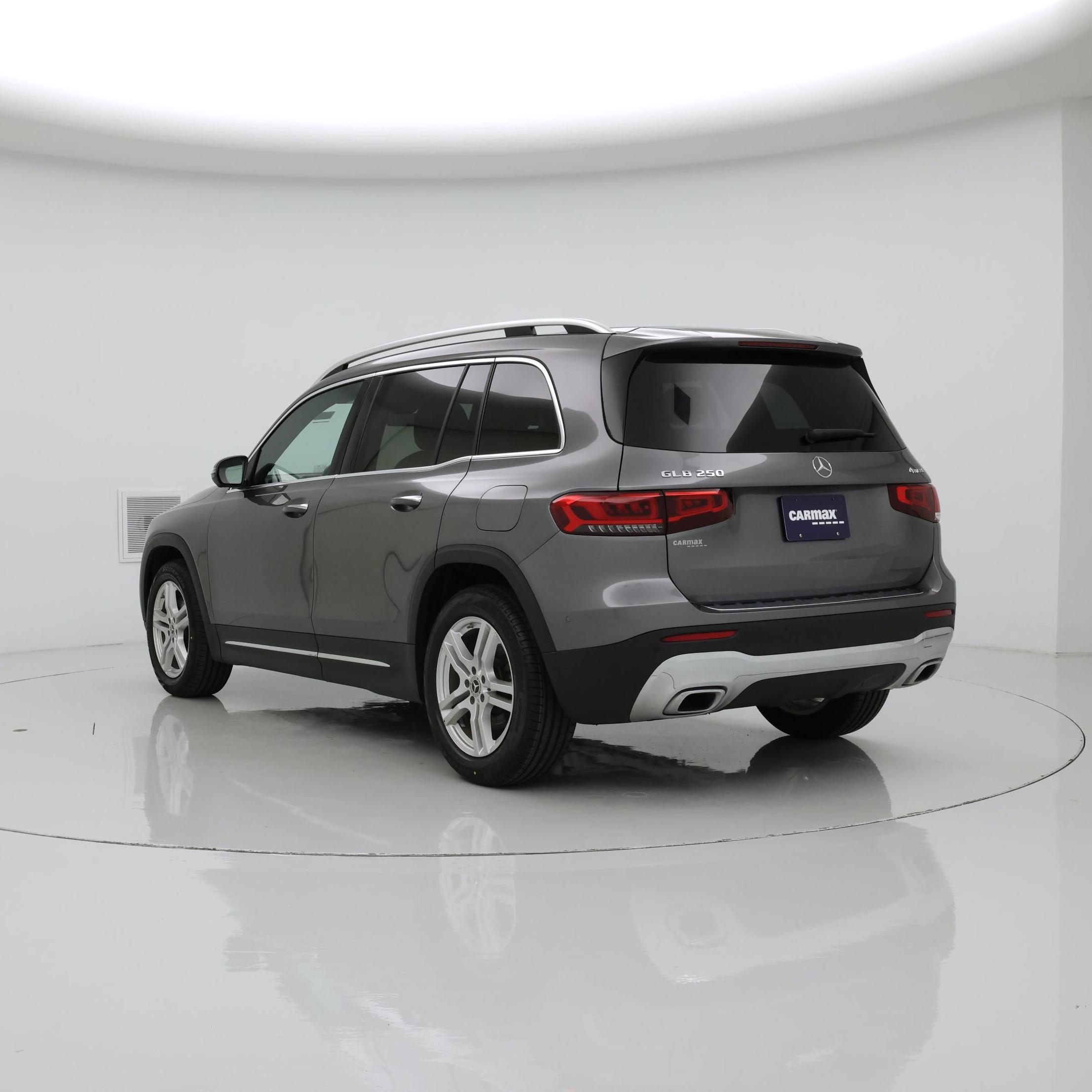 Thumbnail: 2023 Mercedes-Benz GLB - 2