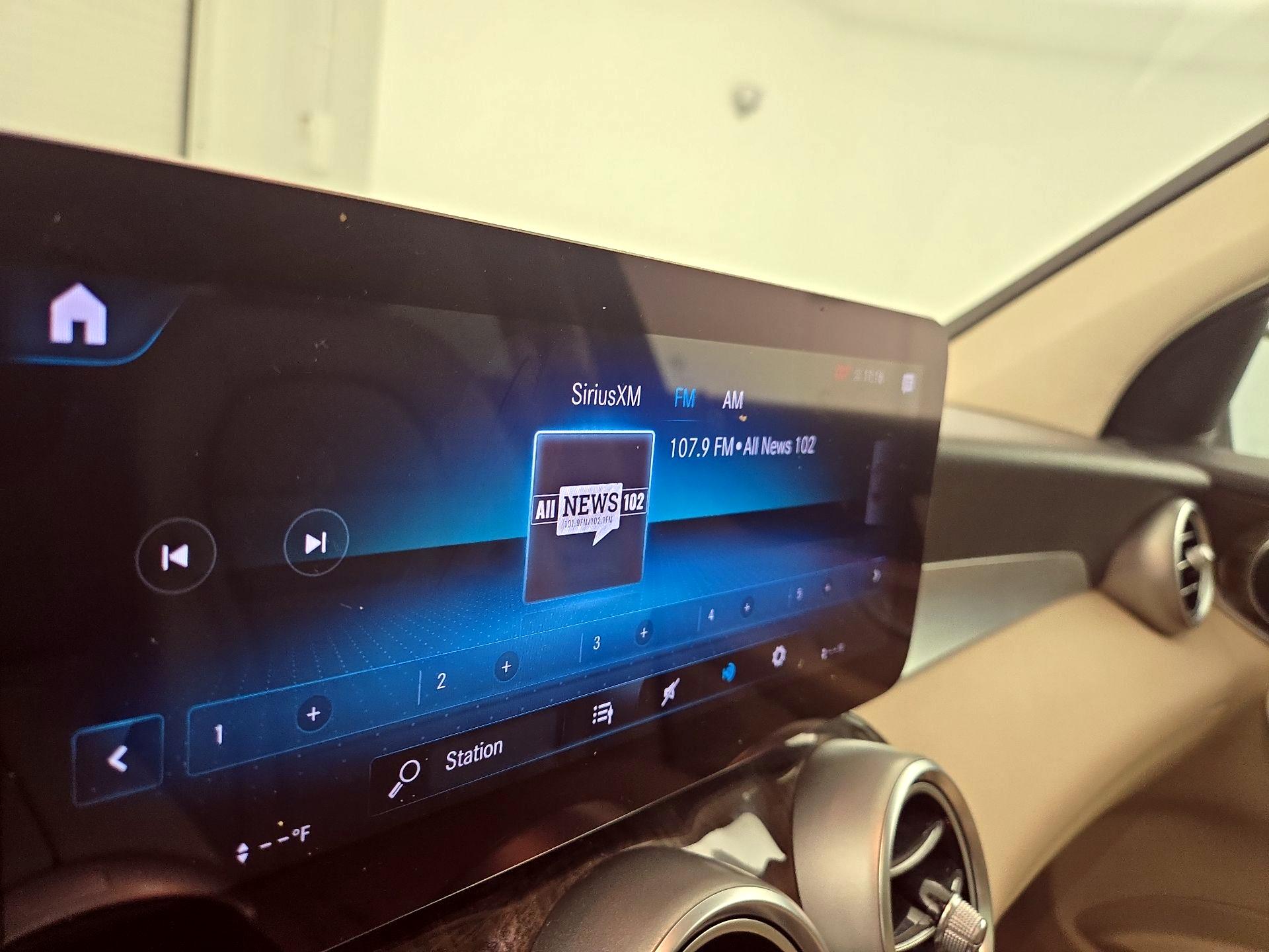 Thumbnail: 2022 Mercedes-Benz GLC - 16