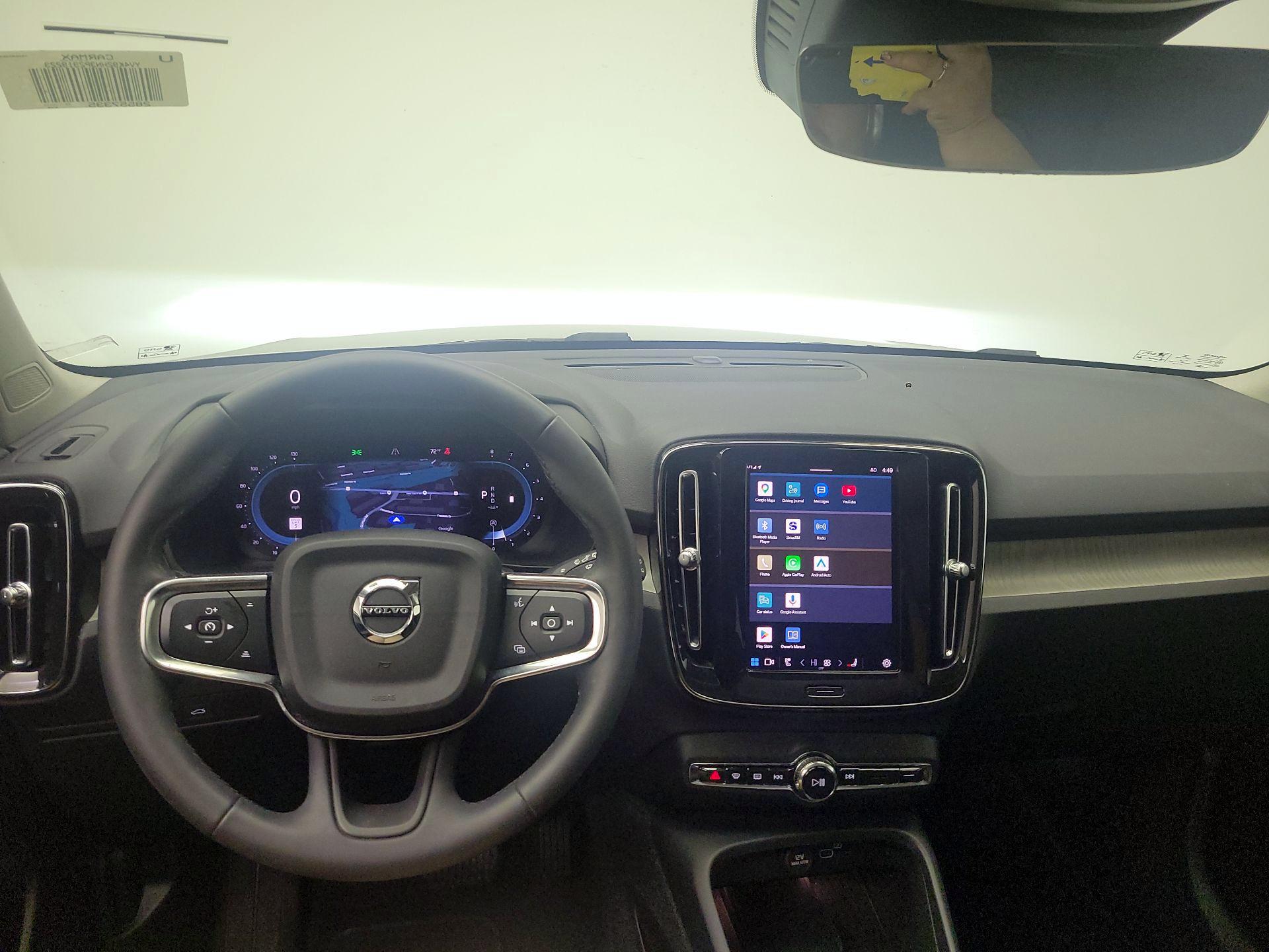Thumbnail: 2023 Volvo XC40 - 8