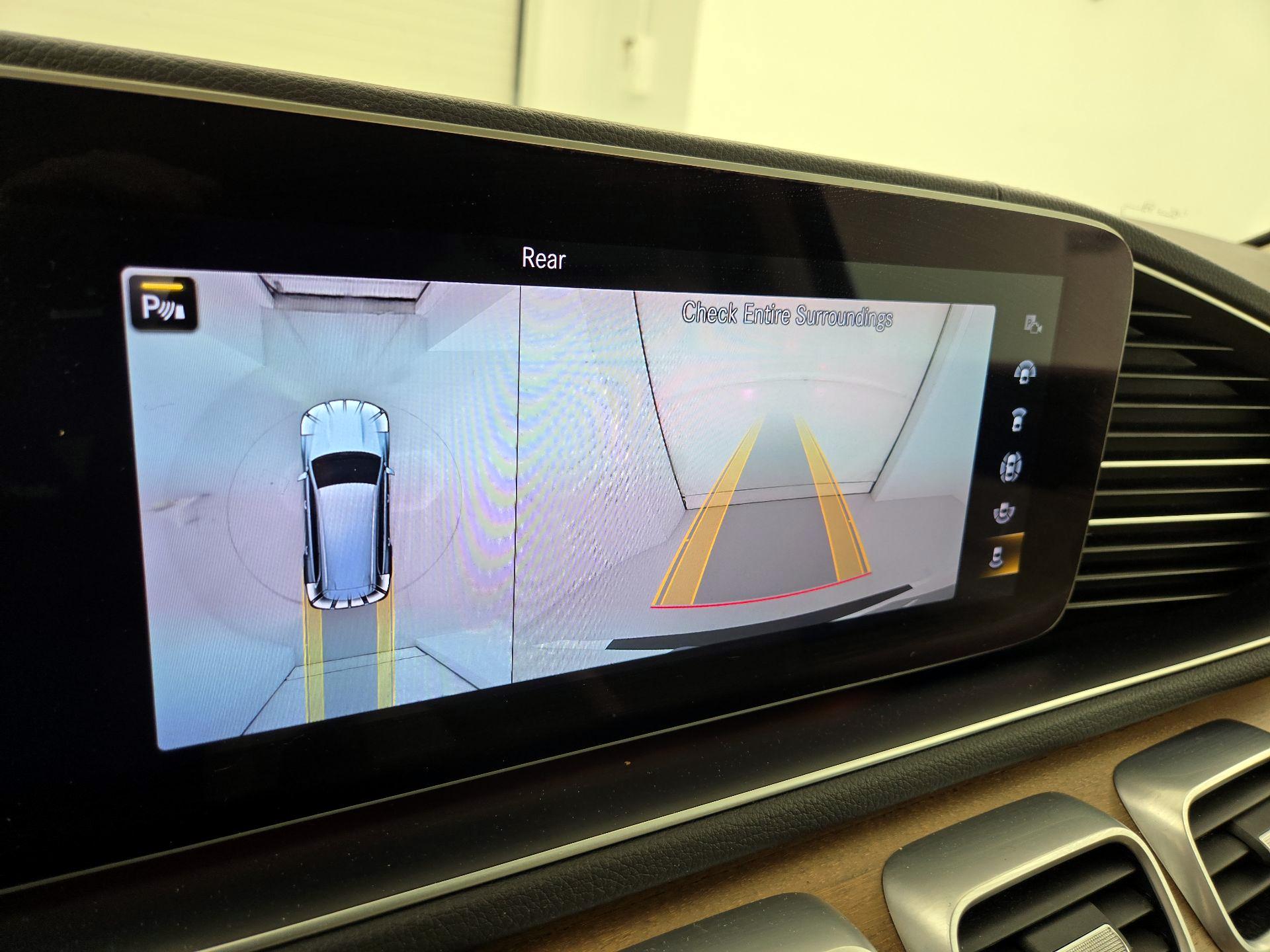 Thumbnail: 2021 Mercedes-Benz GLS - 15