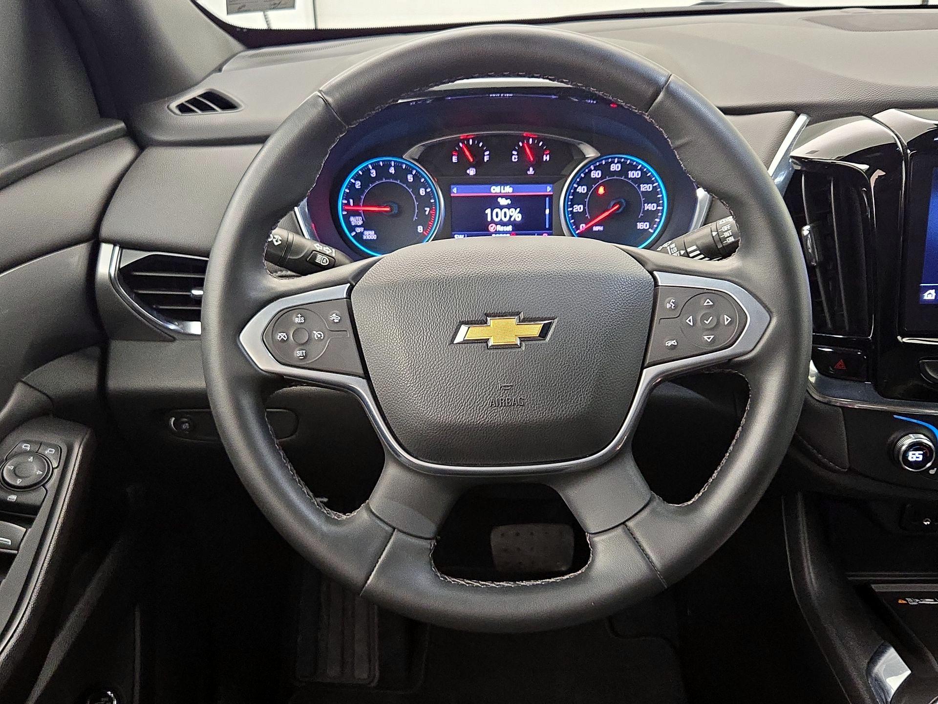 Thumbnail: 2023 Chevrolet Traverse - 10