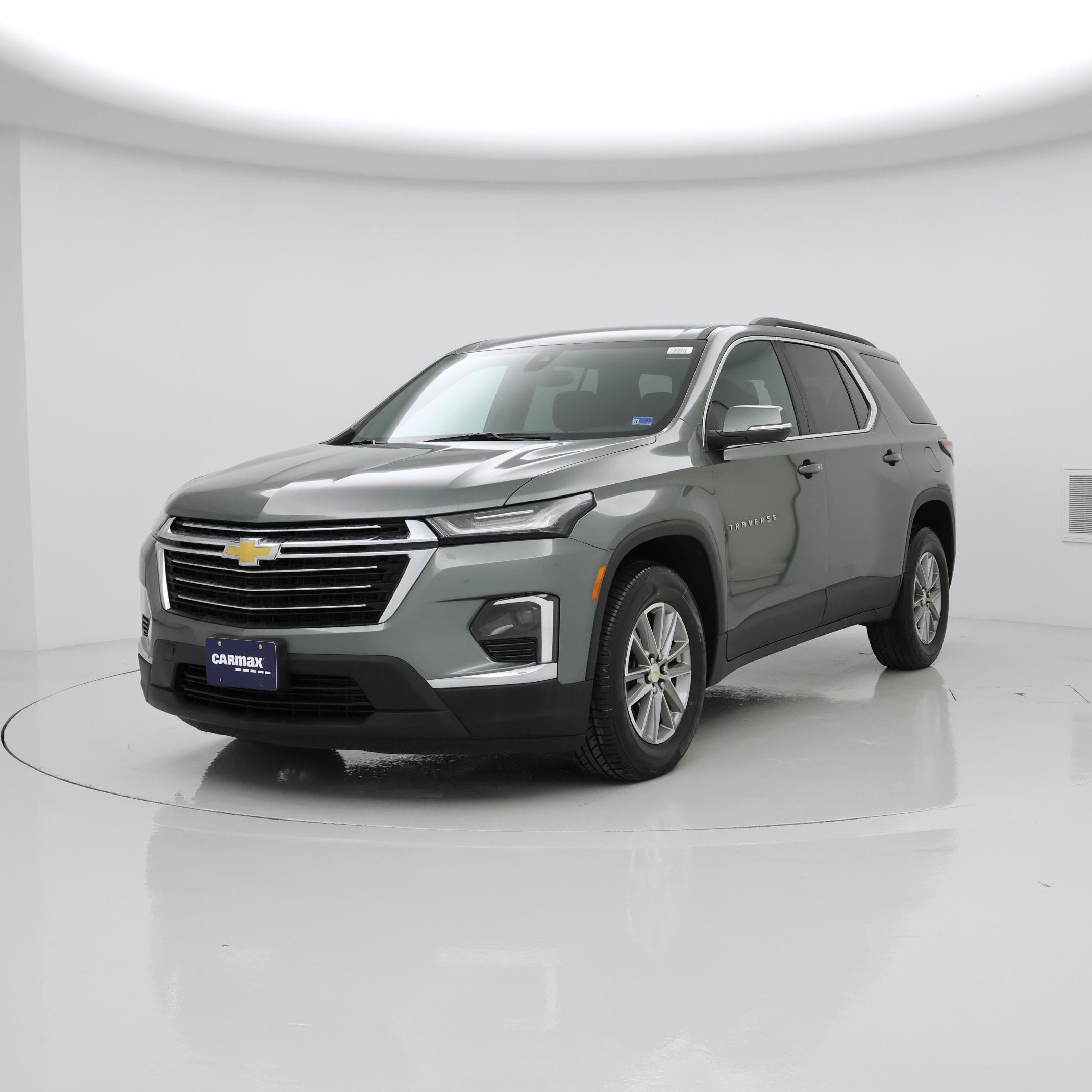 Thumbnail: 2023 Chevrolet Traverse - 4