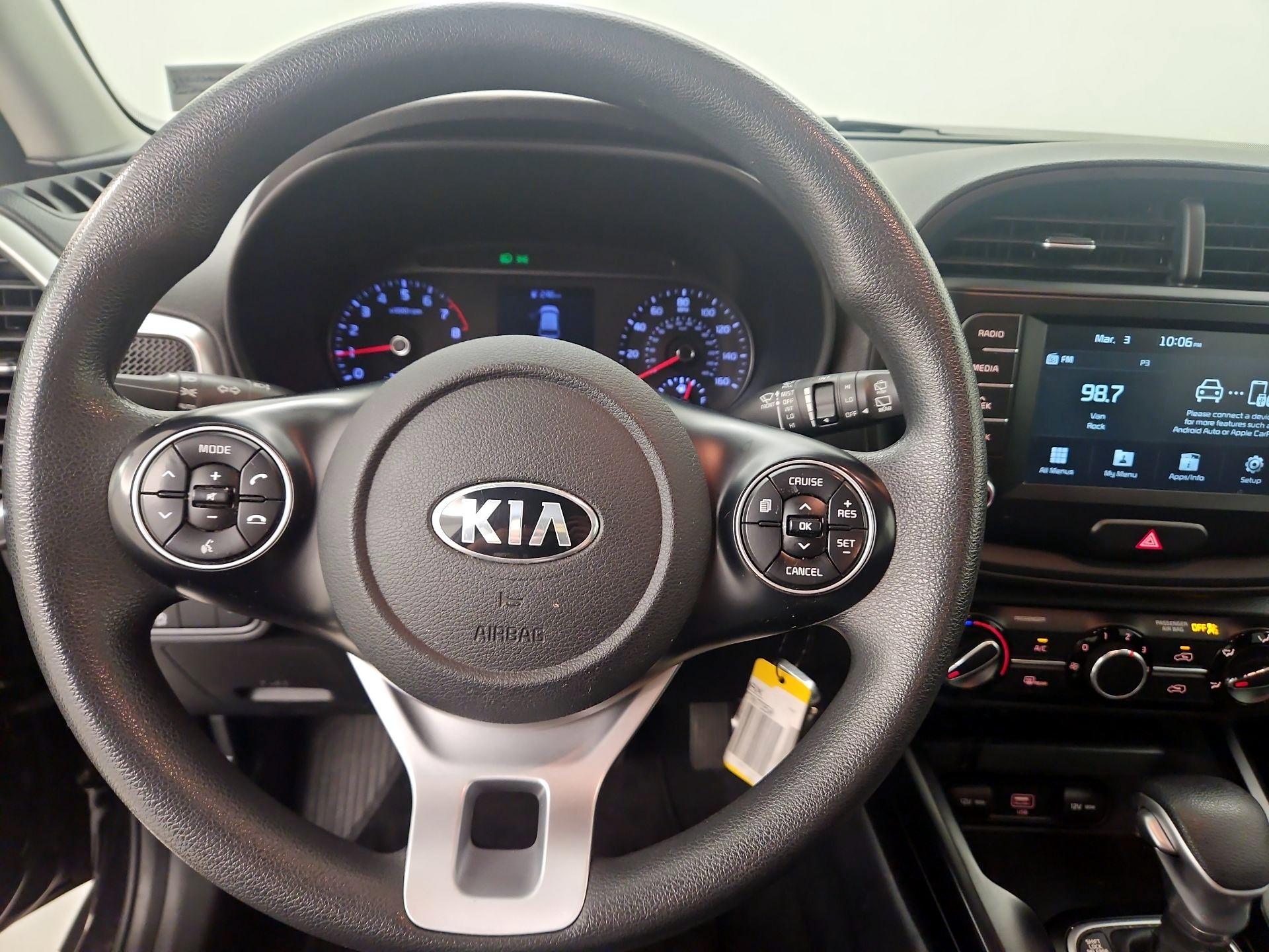 Thumbnail: 2020 Kia Soul - 10