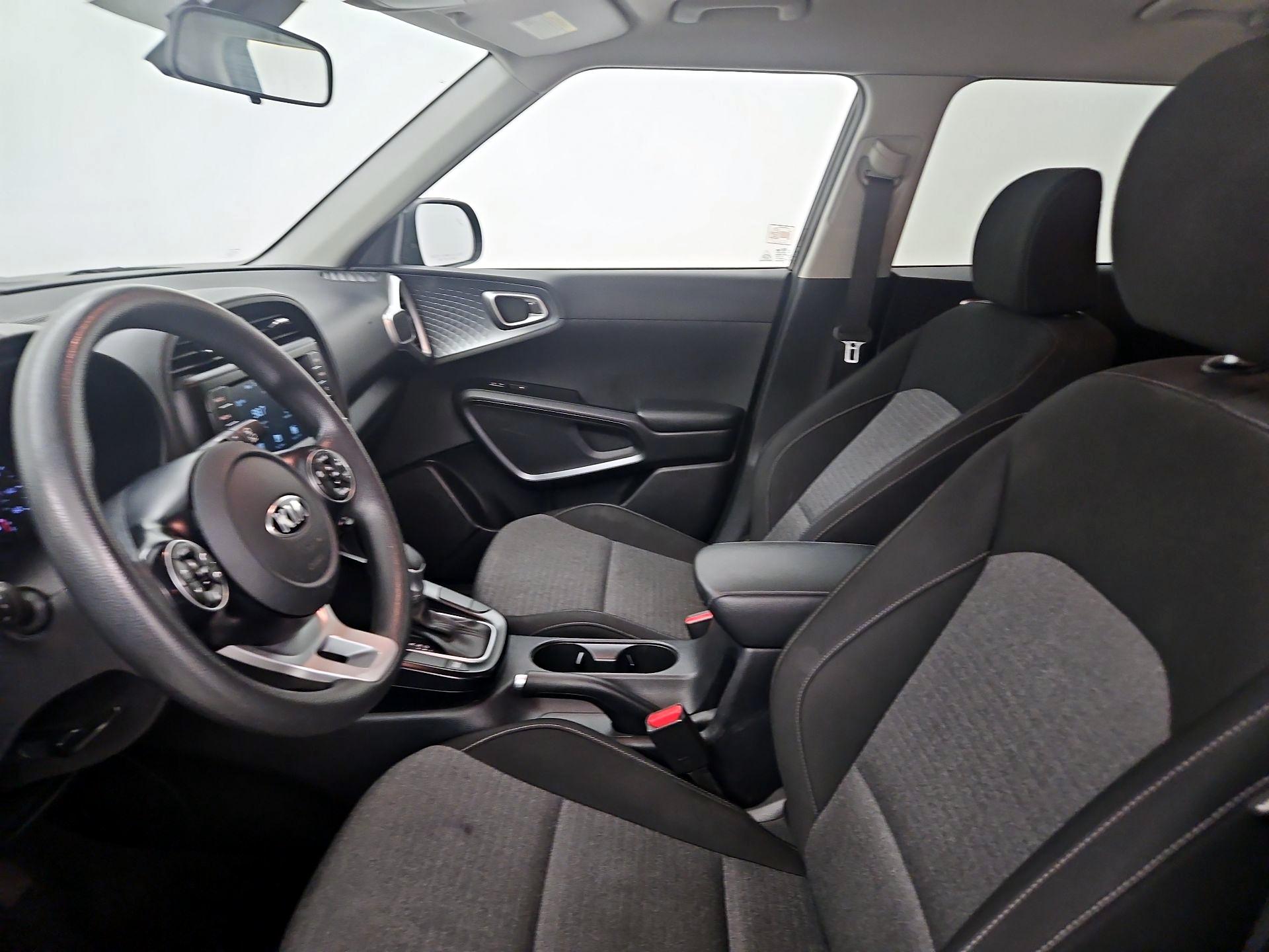 Thumbnail: 2020 Kia Soul - 11