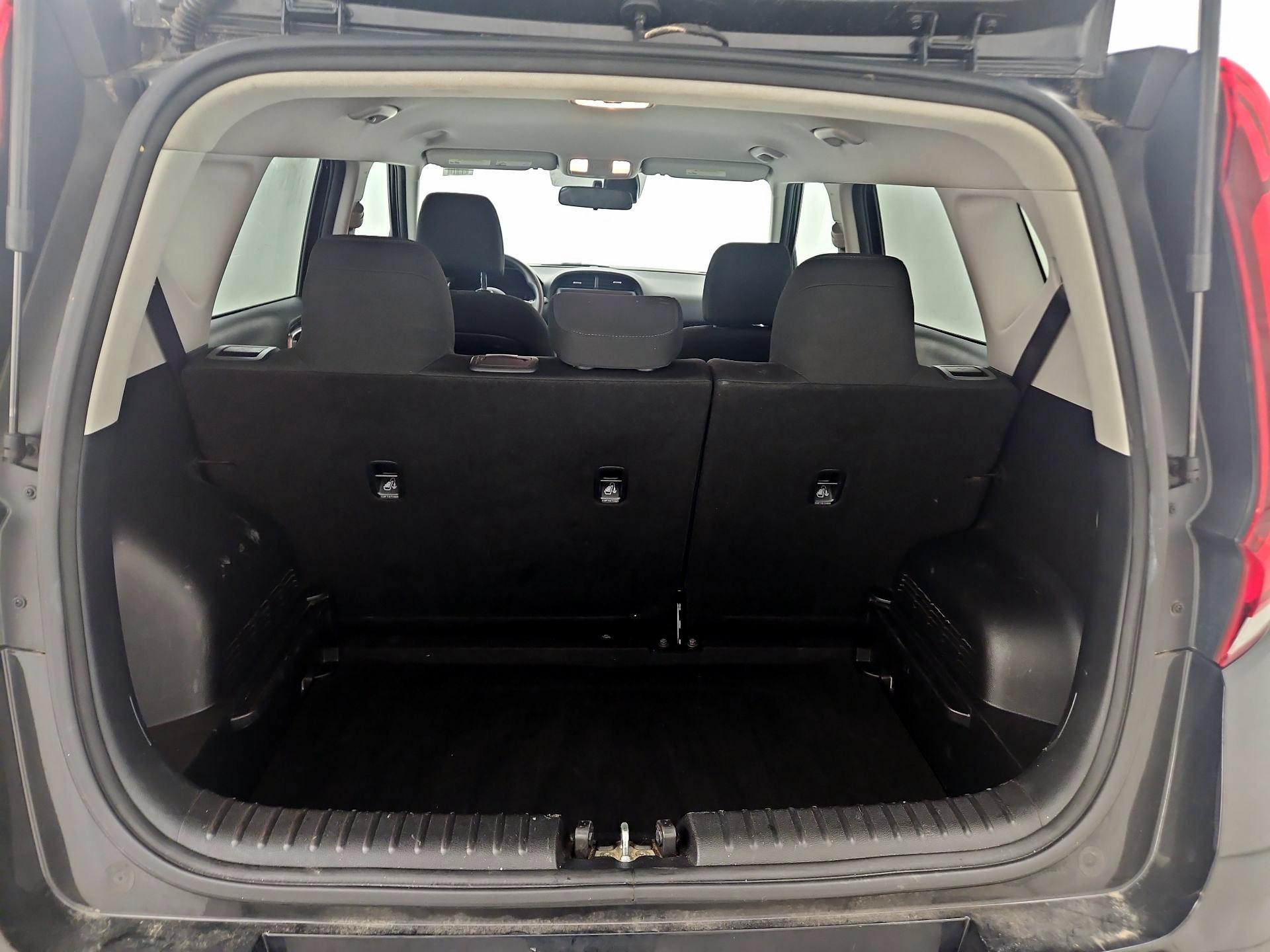 Thumbnail: 2020 Kia Soul - 20