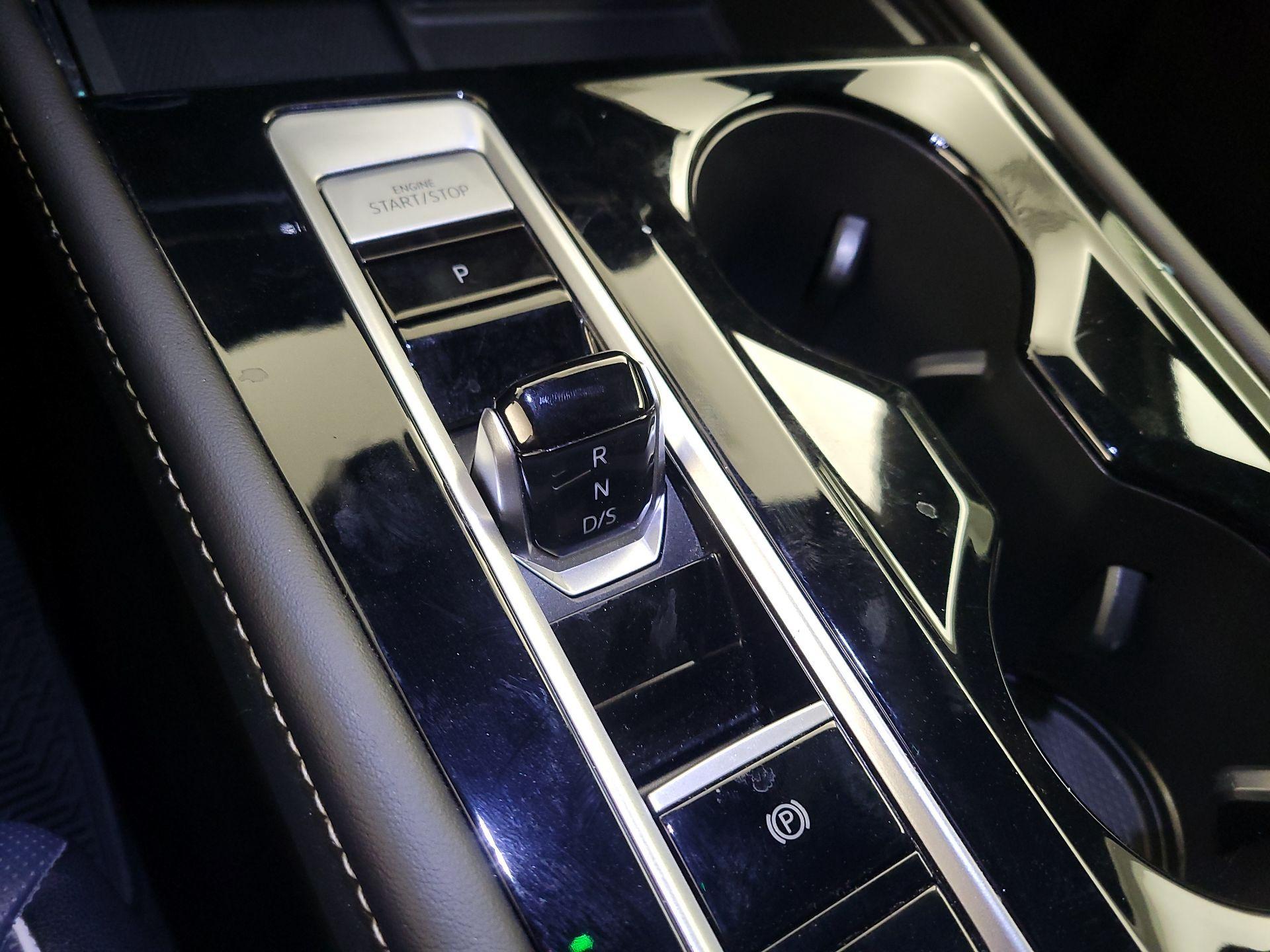 Thumbnail: 2024 Volkswagen Atlas - 18