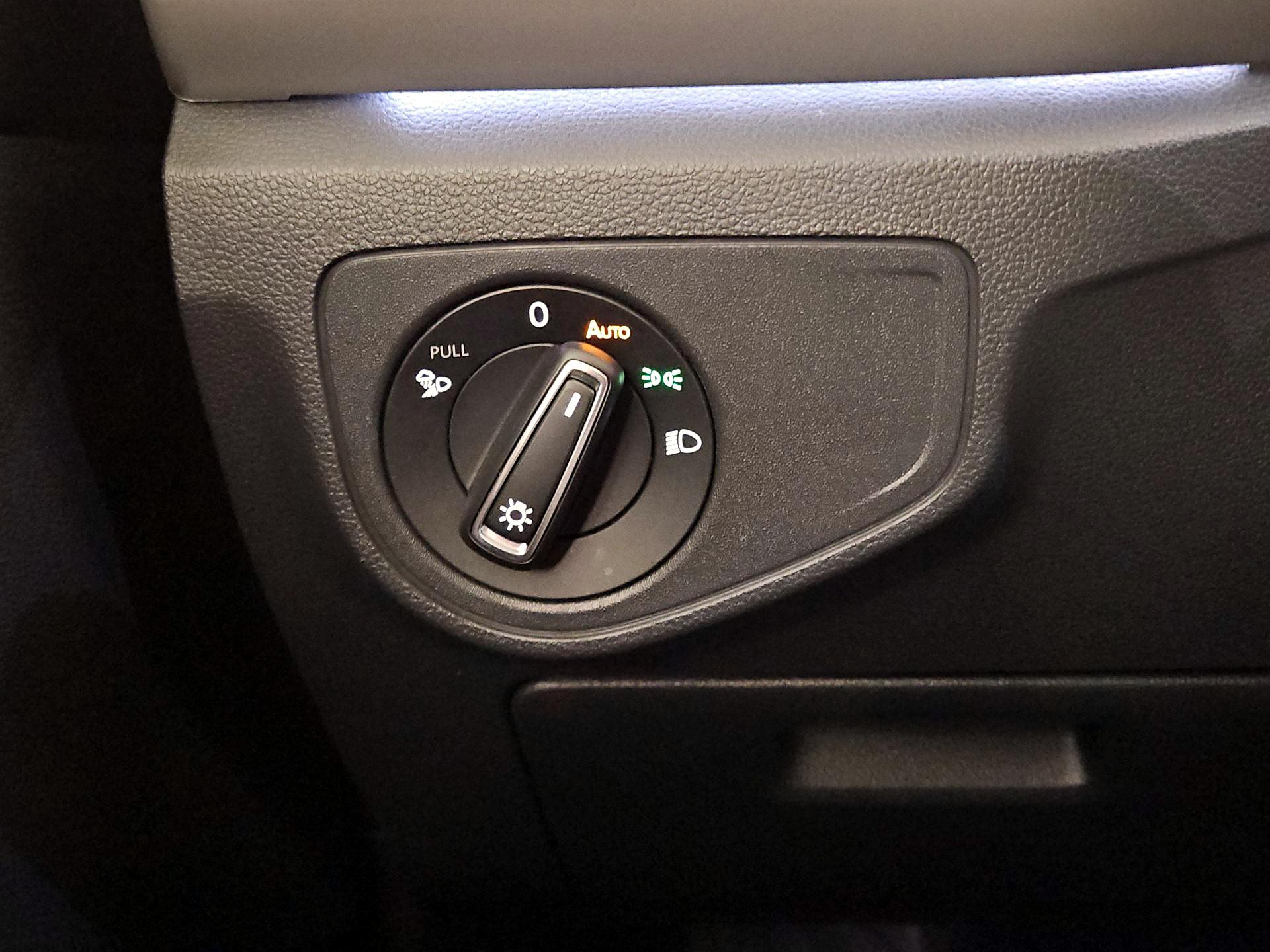 Thumbnail: 2022 Volkswagen Atlas - 13