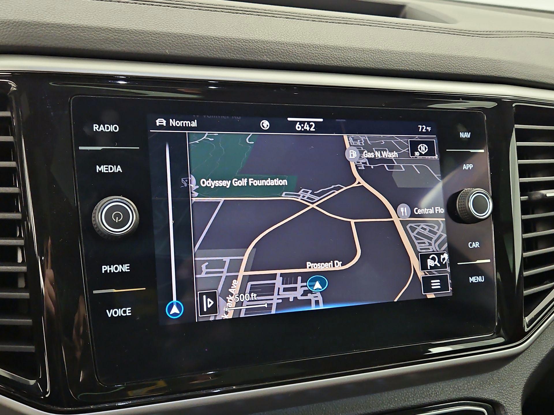 Thumbnail: 2022 Volkswagen Atlas - 14