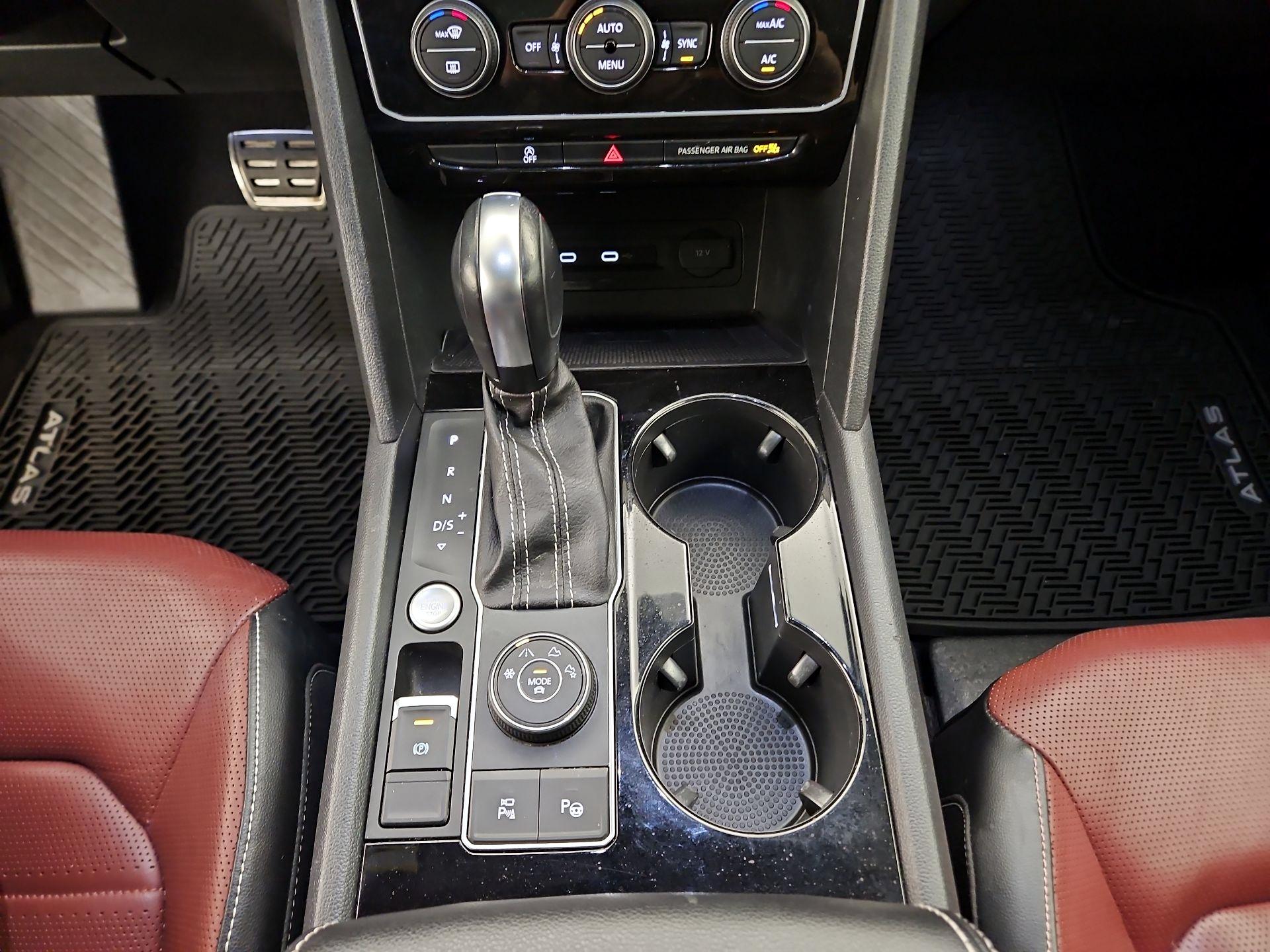 Thumbnail: 2022 Volkswagen Atlas - 18