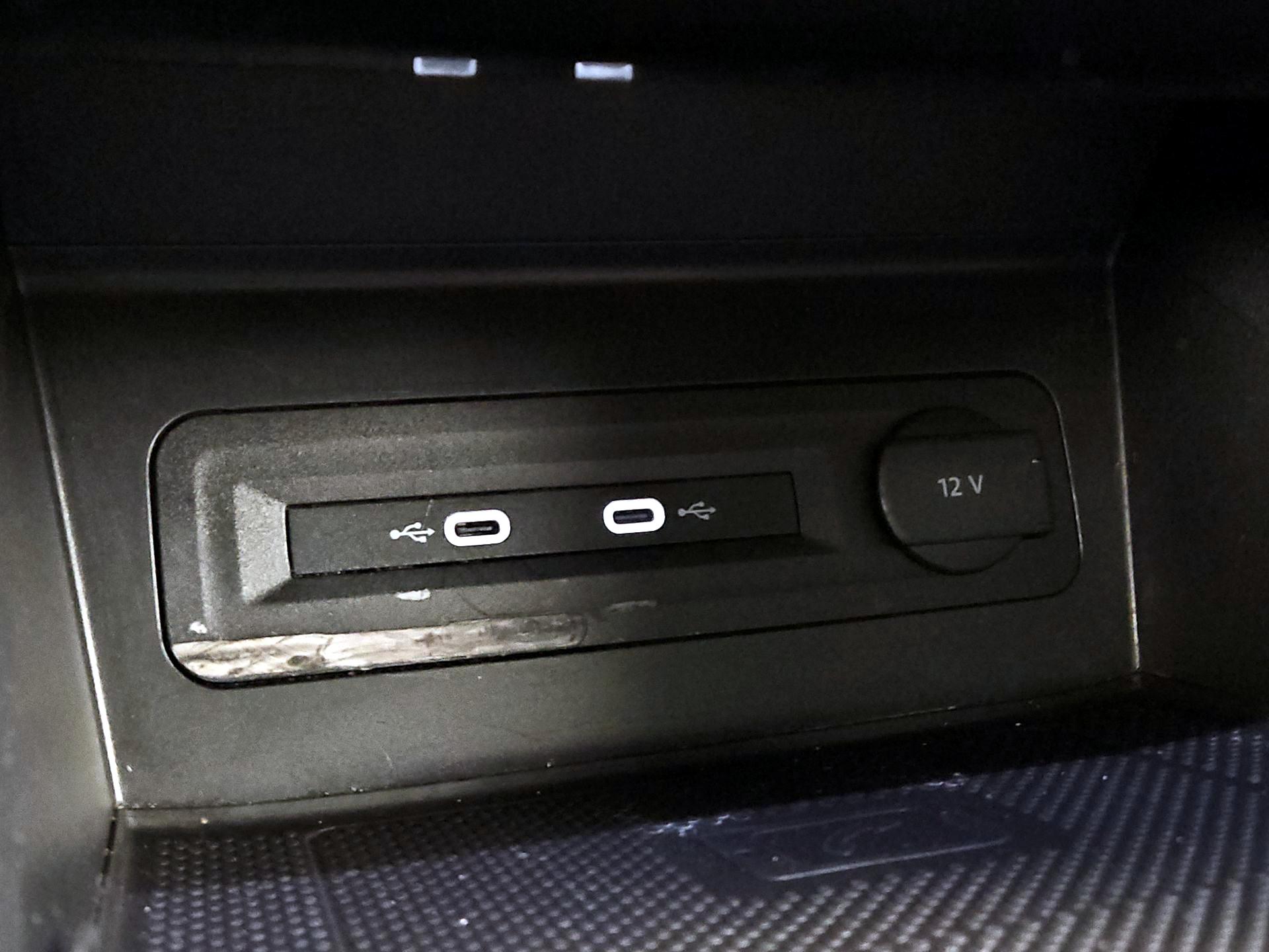 Thumbnail: 2022 Volkswagen Atlas - 19