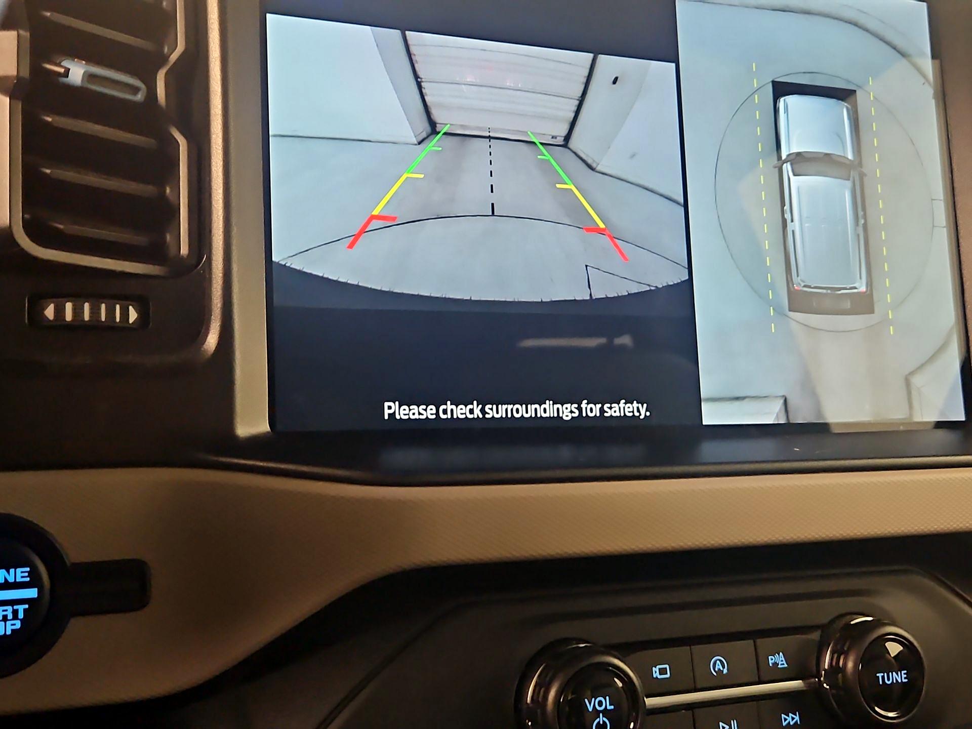 Thumbnail: 2023 Ford Bronco - 15