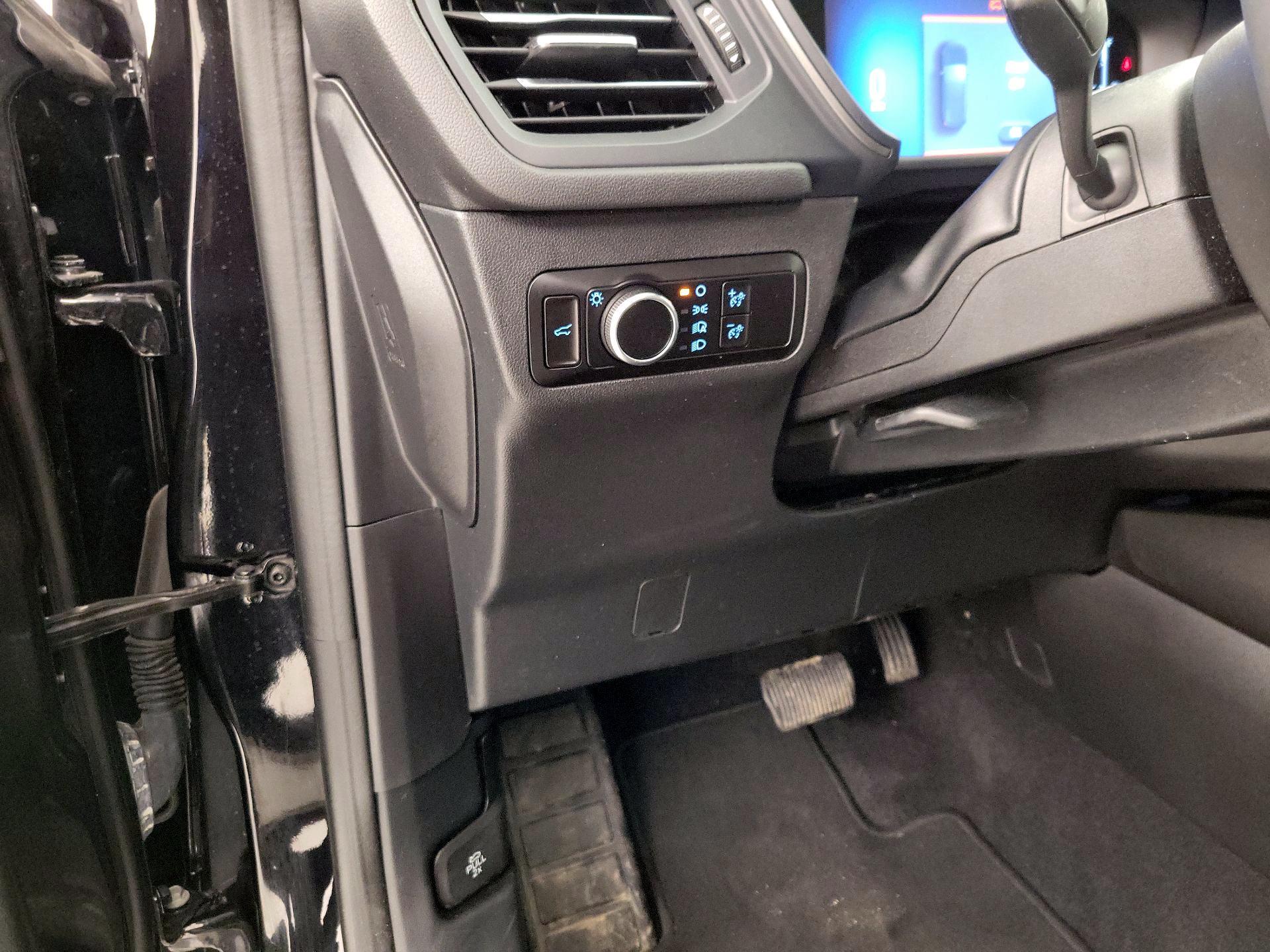 Thumbnail: 2023 Ford Escape - 13