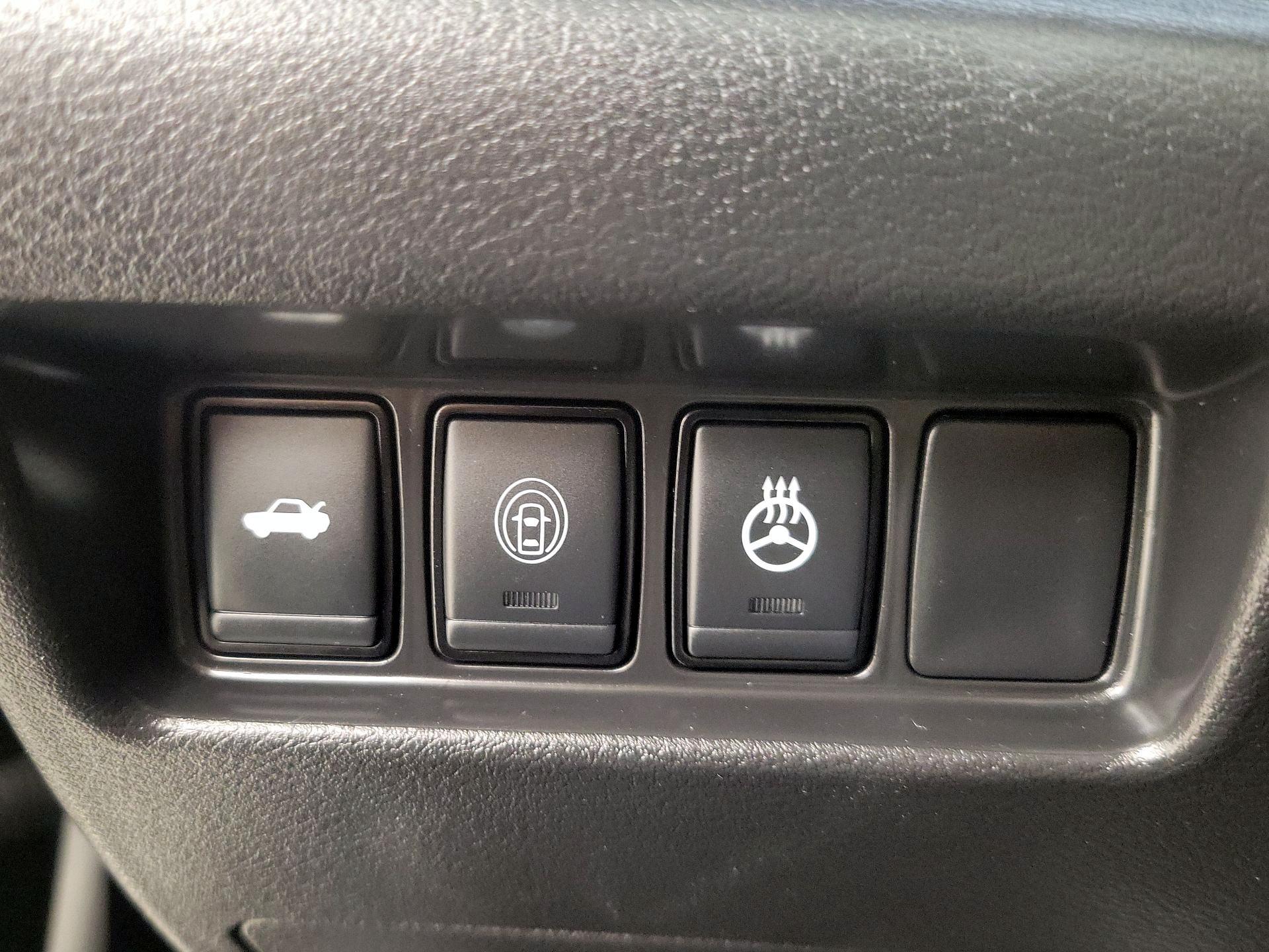 Thumbnail: 2021 Nissan Maxima - 13