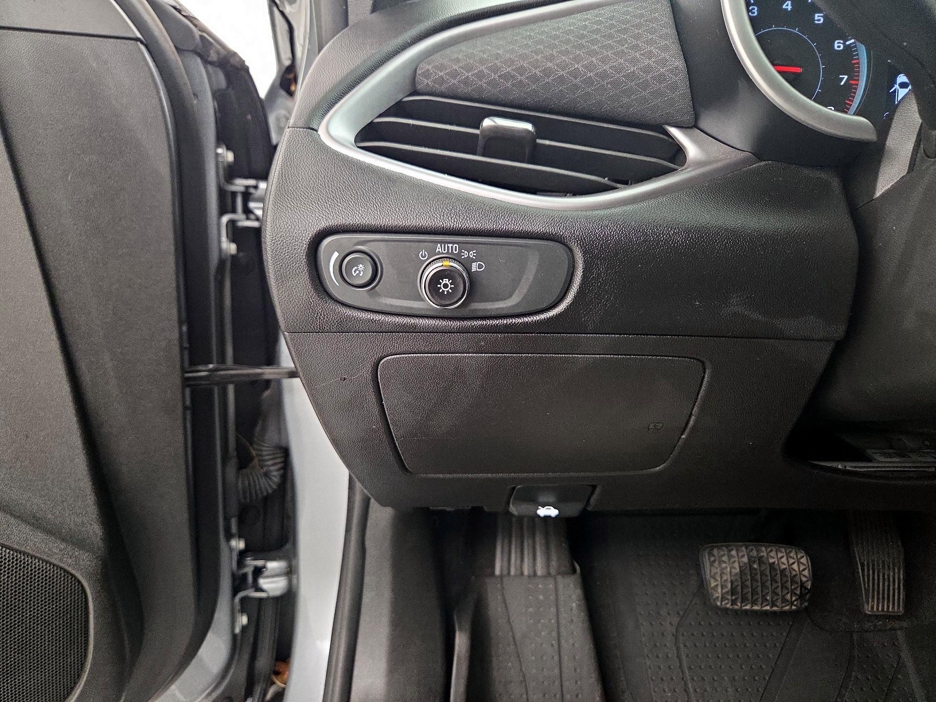 Thumbnail: 2023 Chevrolet Malibu - 13