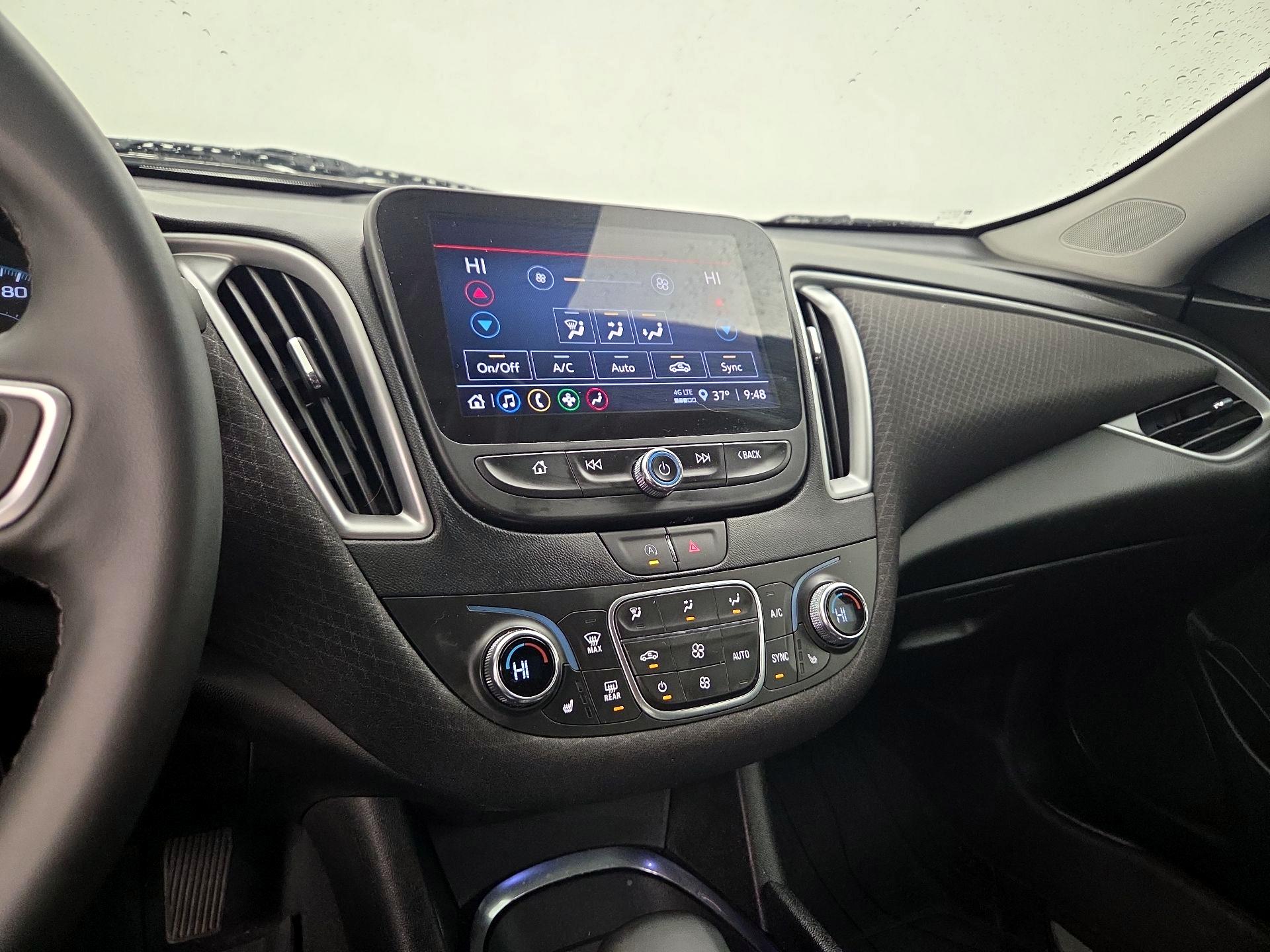 Thumbnail: 2023 Chevrolet Malibu - 16