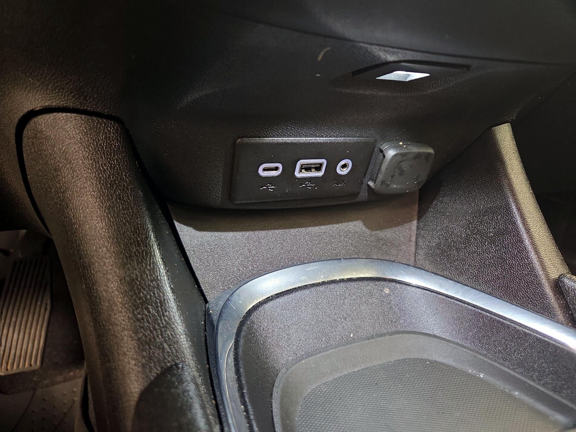 Thumbnail: 2023 Chevrolet Malibu - 18