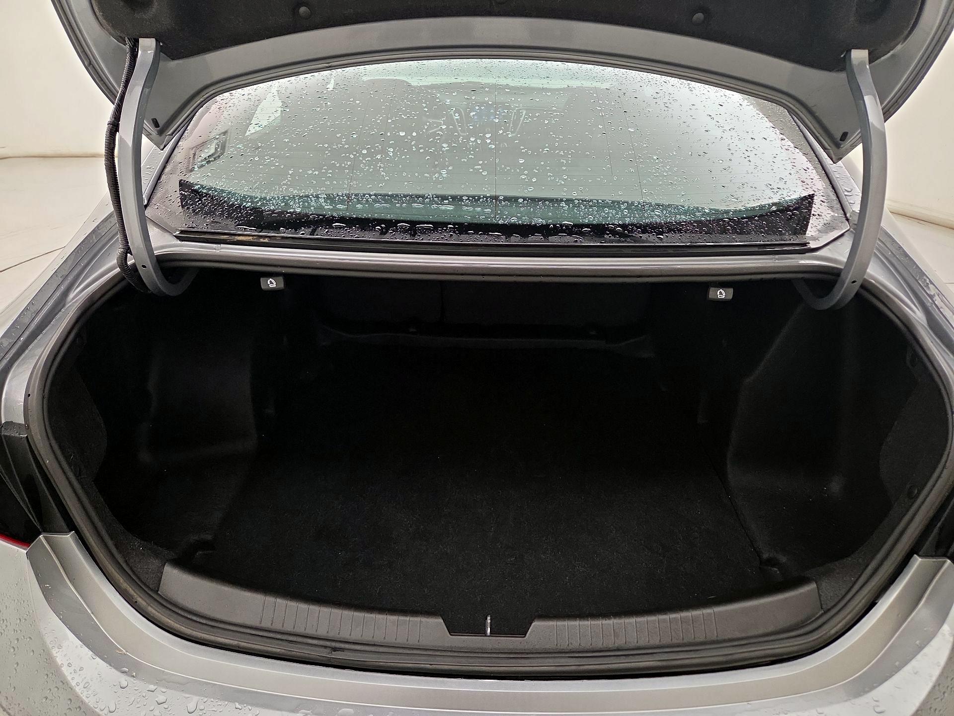 Thumbnail: 2023 Chevrolet Malibu - 20