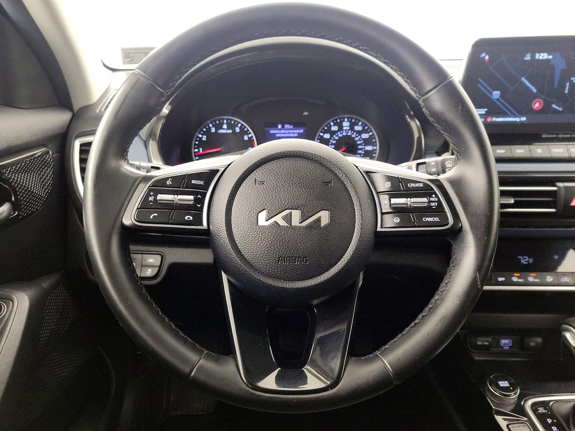 Thumbnail: 2022 Kia Seltos - 10