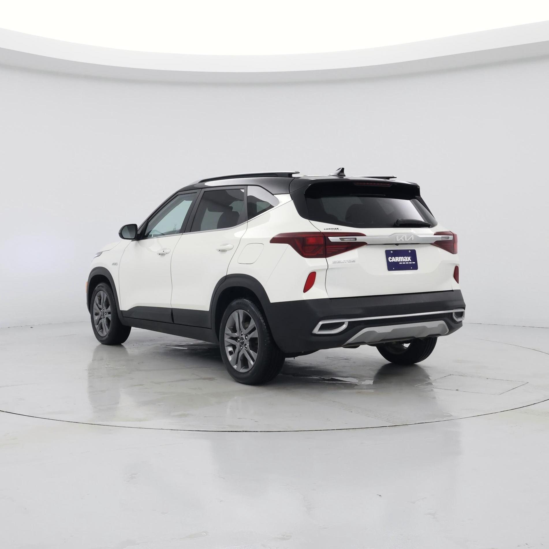 Thumbnail: 2022 Kia Seltos - 2