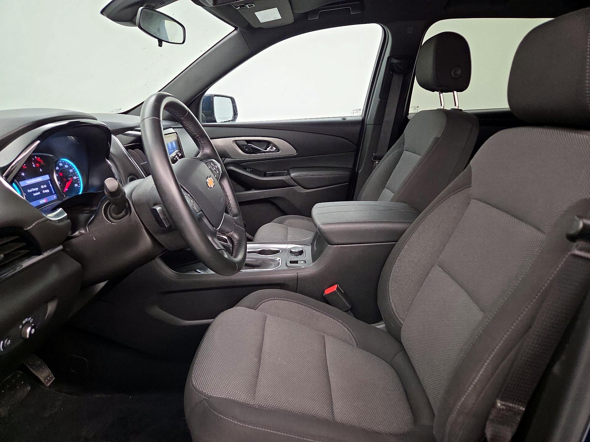 Thumbnail: 2023 Chevrolet Traverse - 11