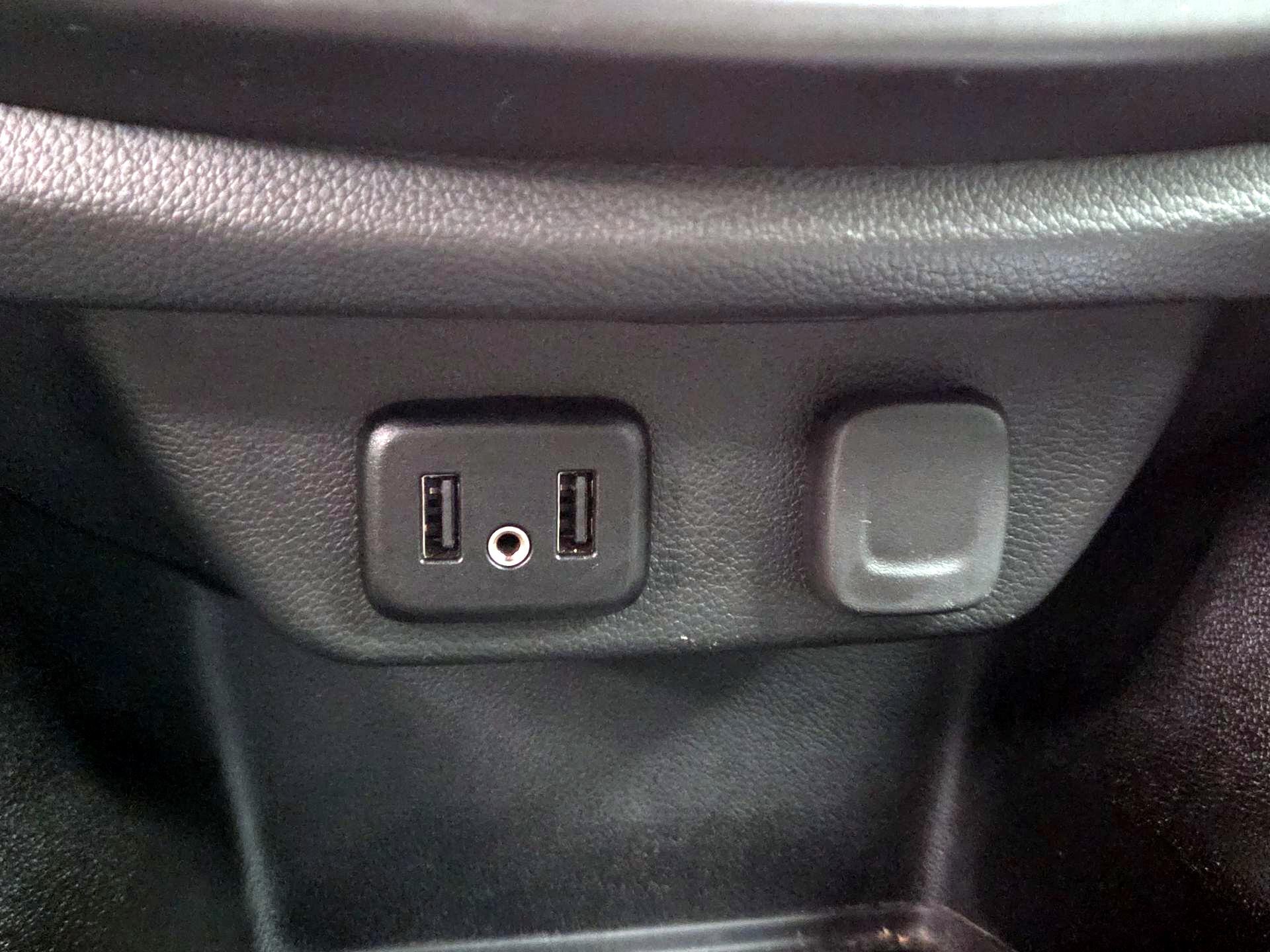 Thumbnail: 2023 Chevrolet Traverse - 18