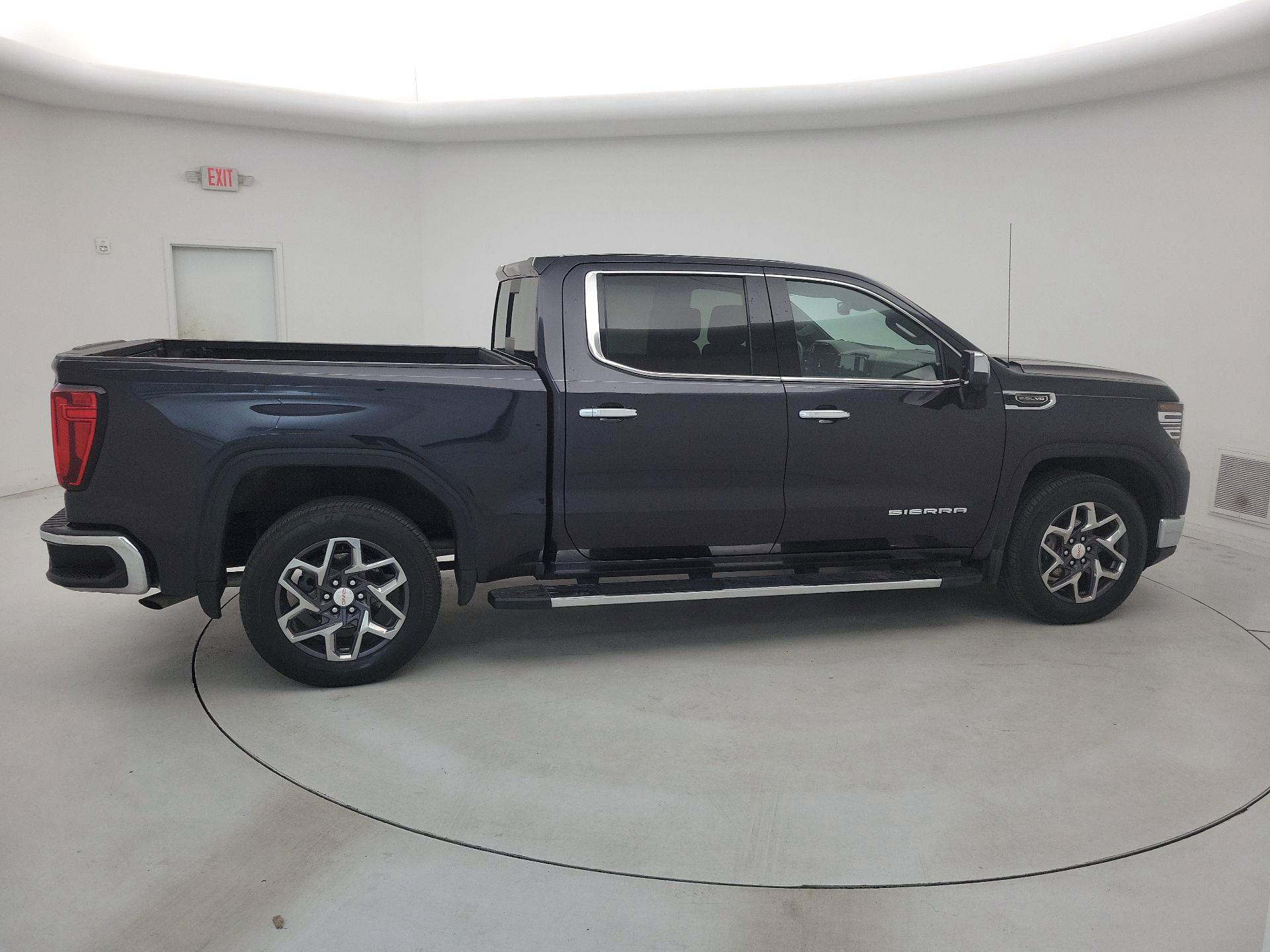 Thumbnail: 2023 GMC Sierra 1500 - 4