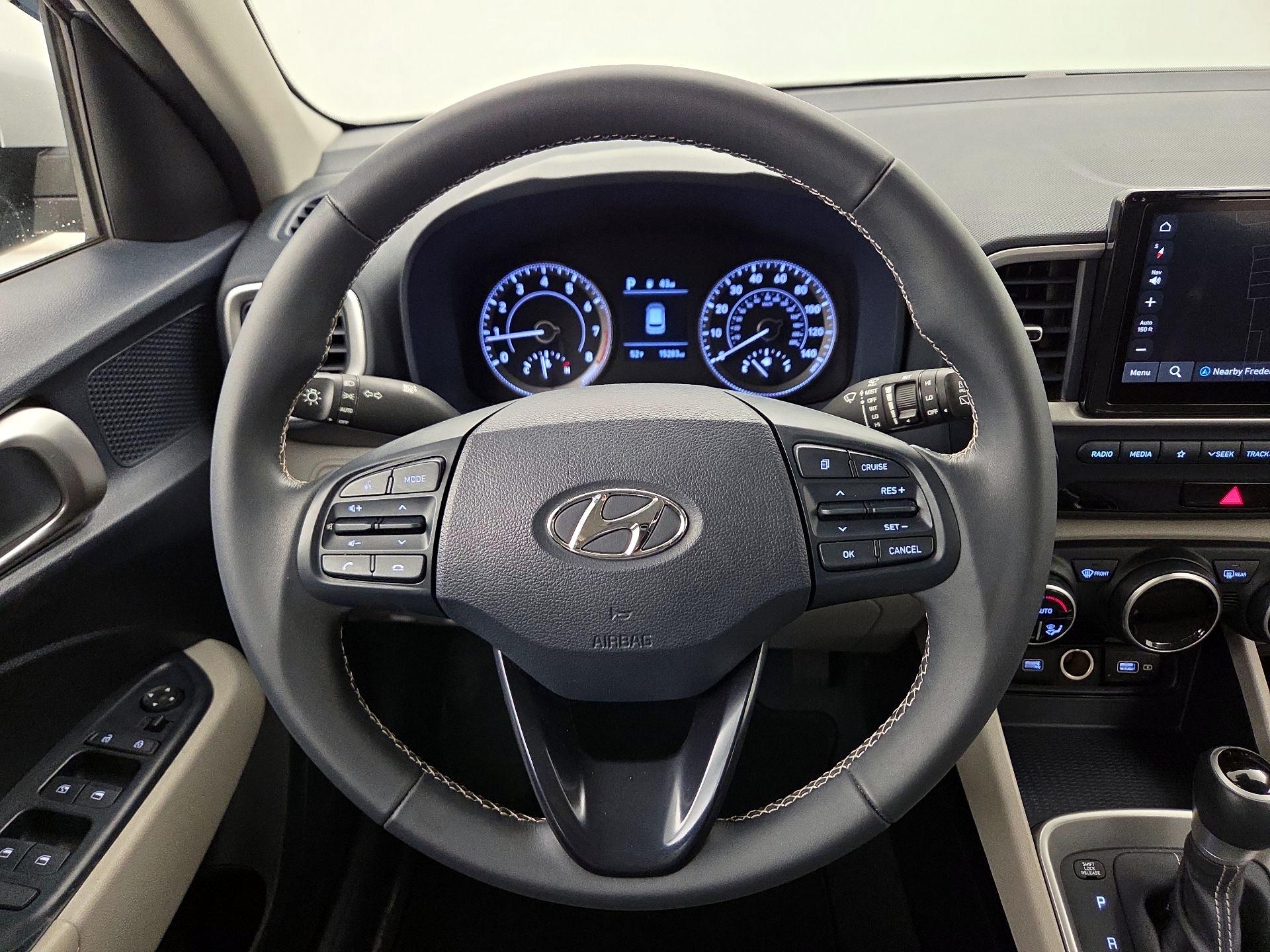 Thumbnail: 2022 Hyundai Venue - 10