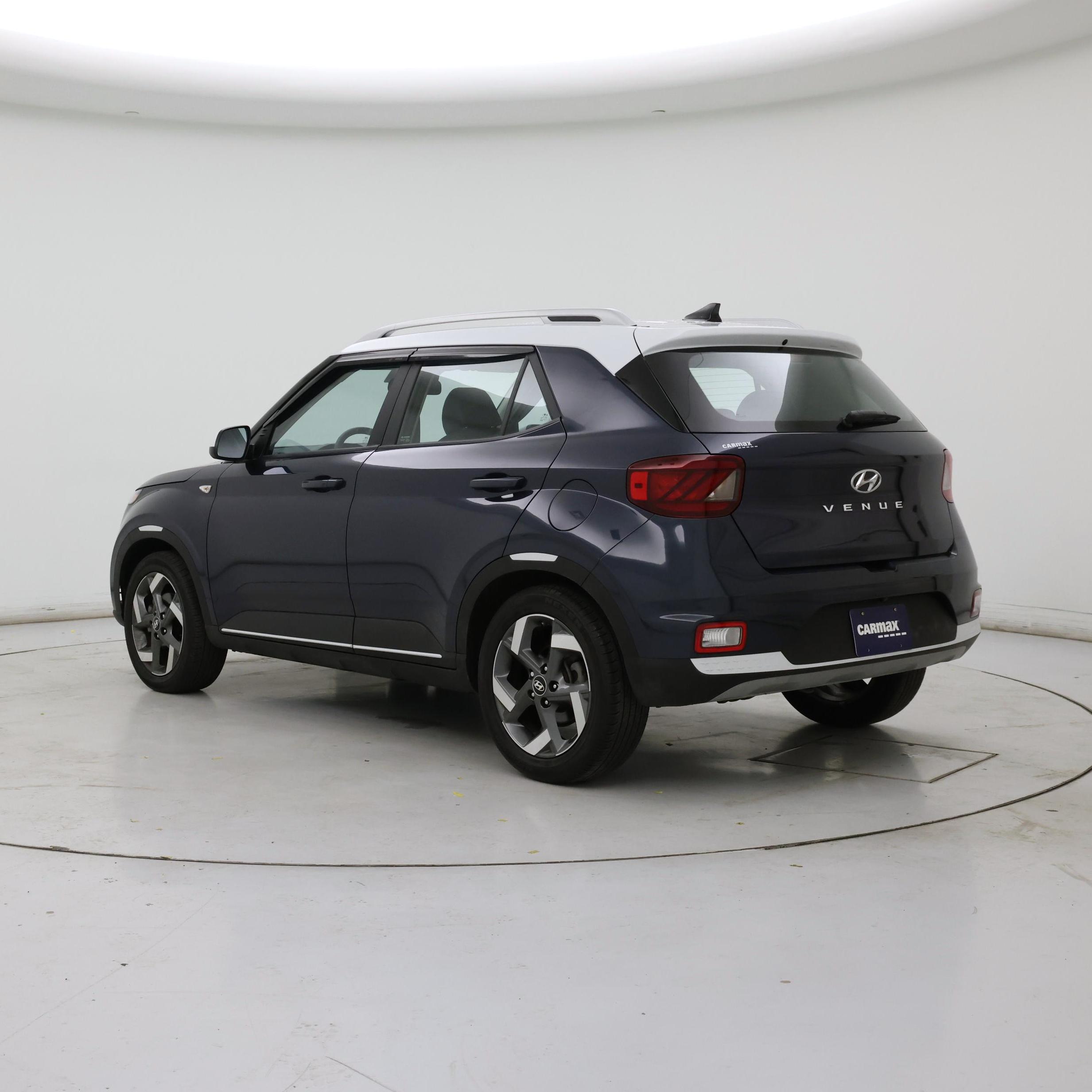 Thumbnail: 2022 Hyundai Venue - 2