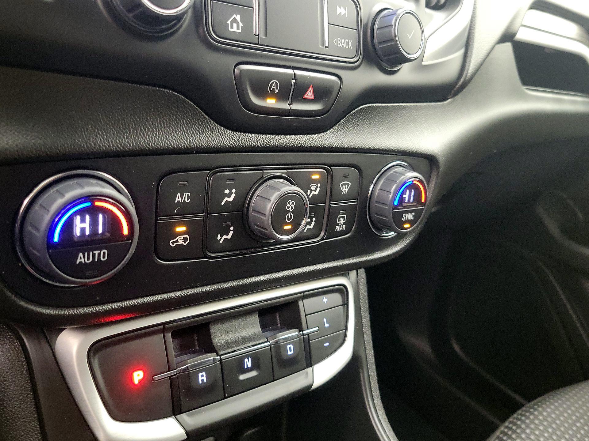 Thumbnail: 2022 GMC Terrain - 16