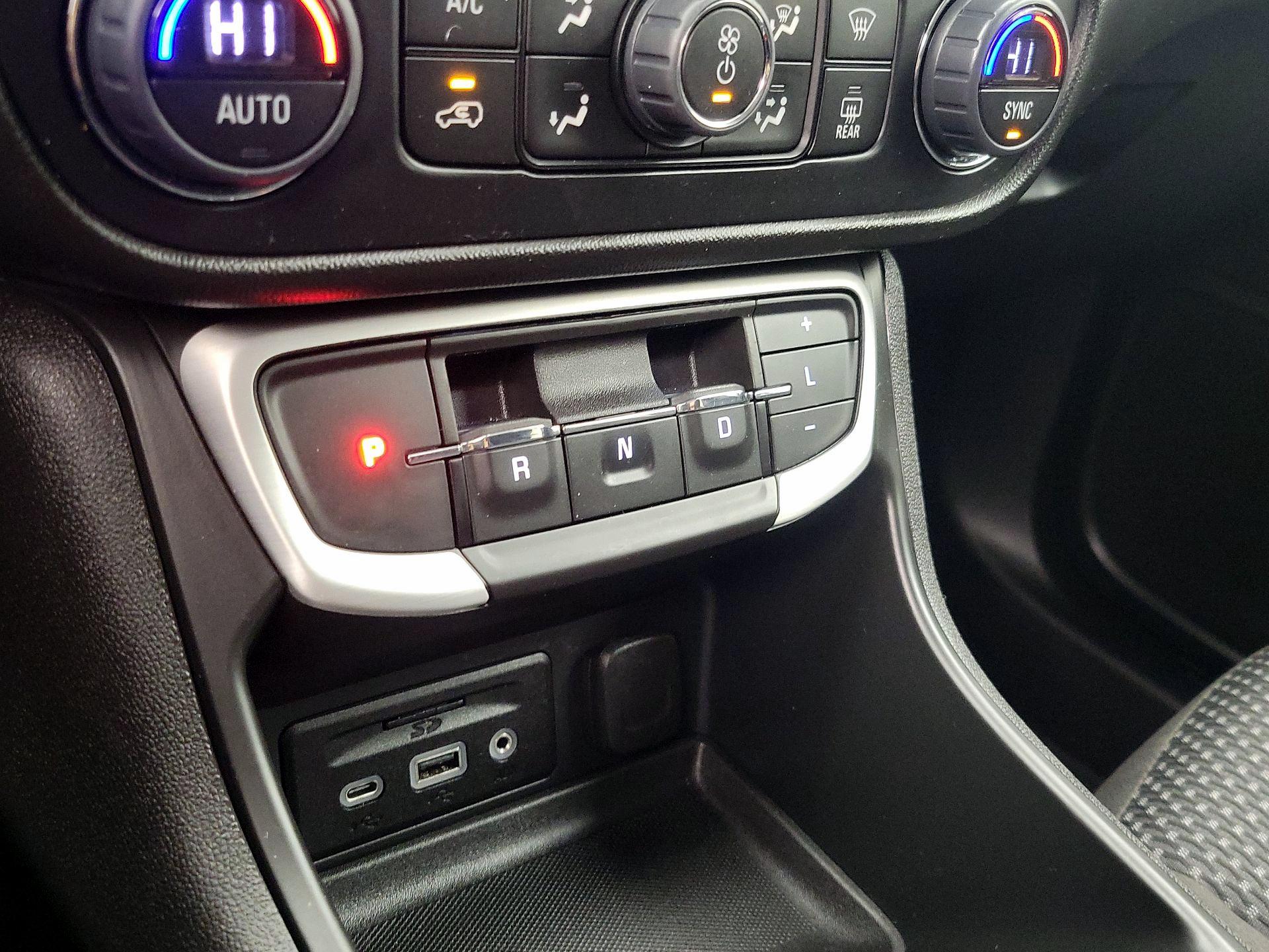 Thumbnail: 2022 GMC Terrain - 17