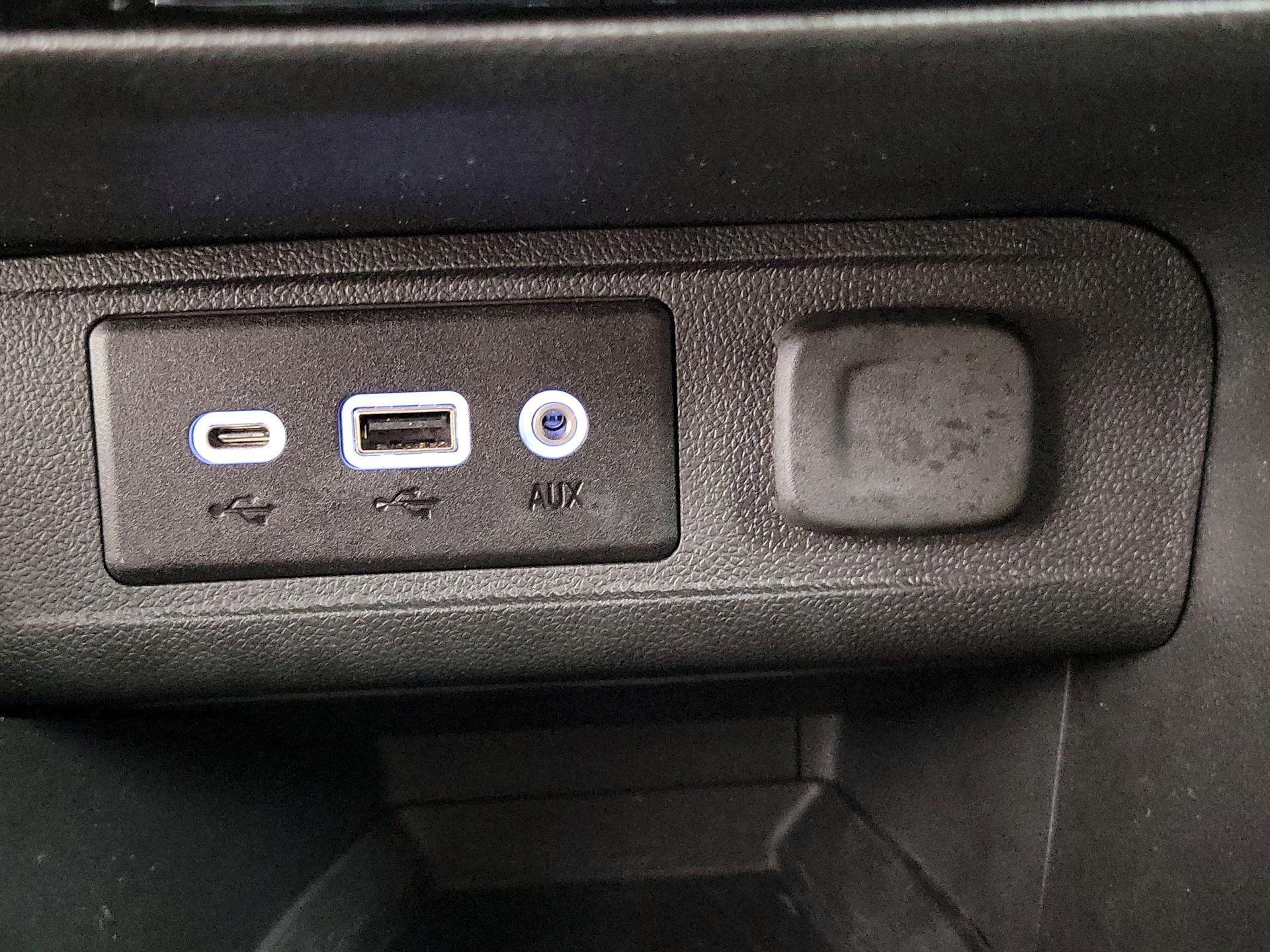 Thumbnail: 2022 Buick Encore GX - 18