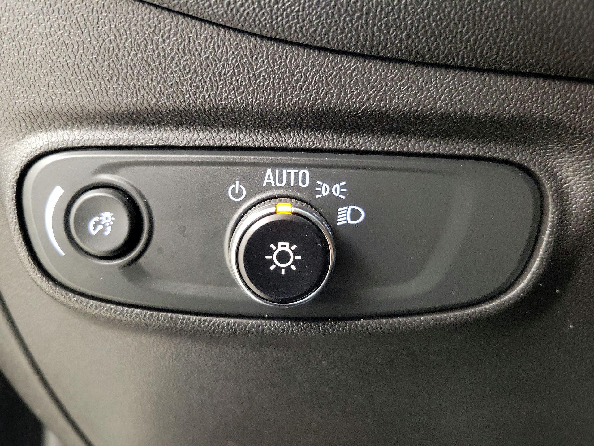 Thumbnail: 2023 Chevrolet Equinox - 13